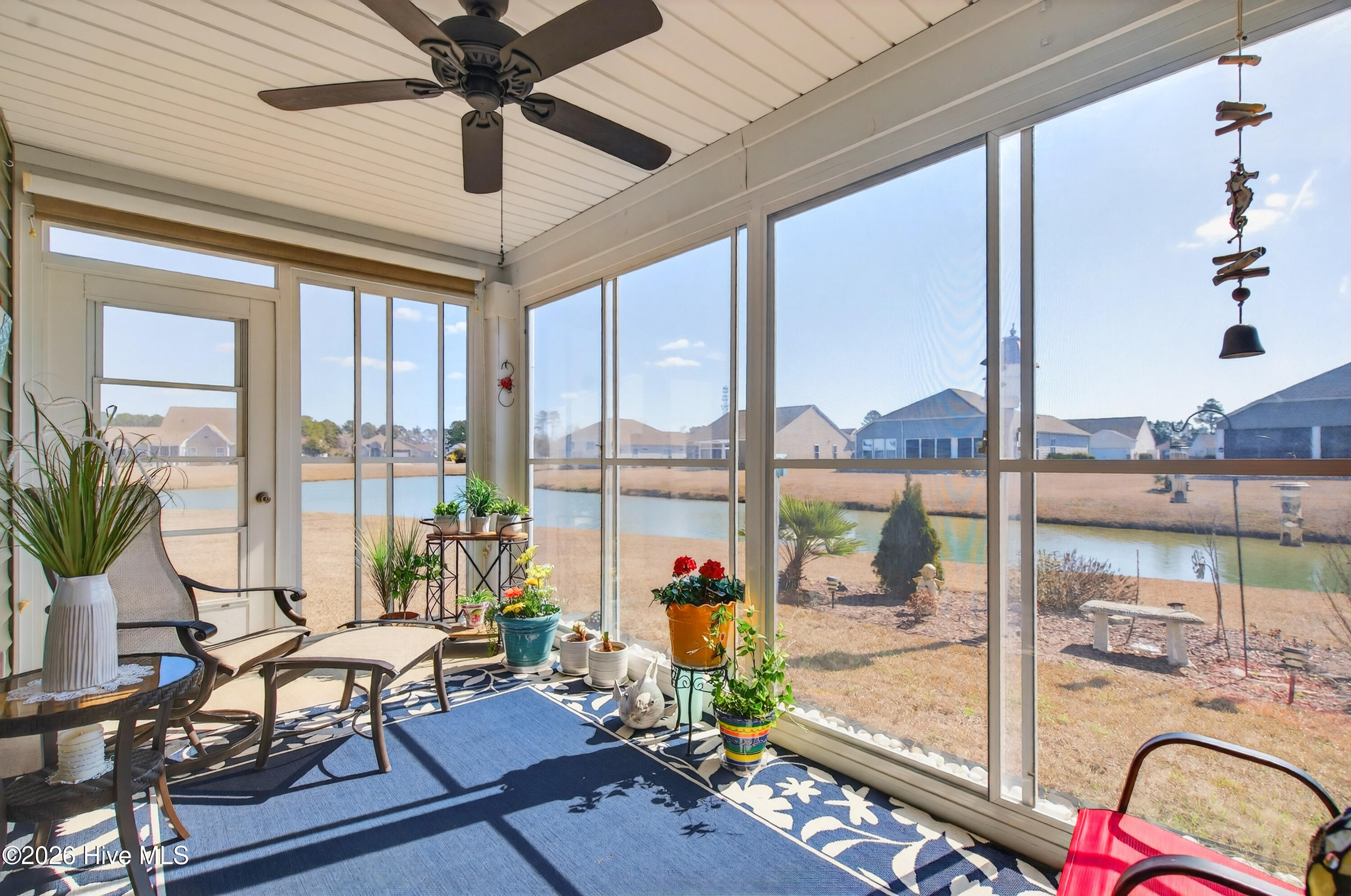 100557336 | Photo 24