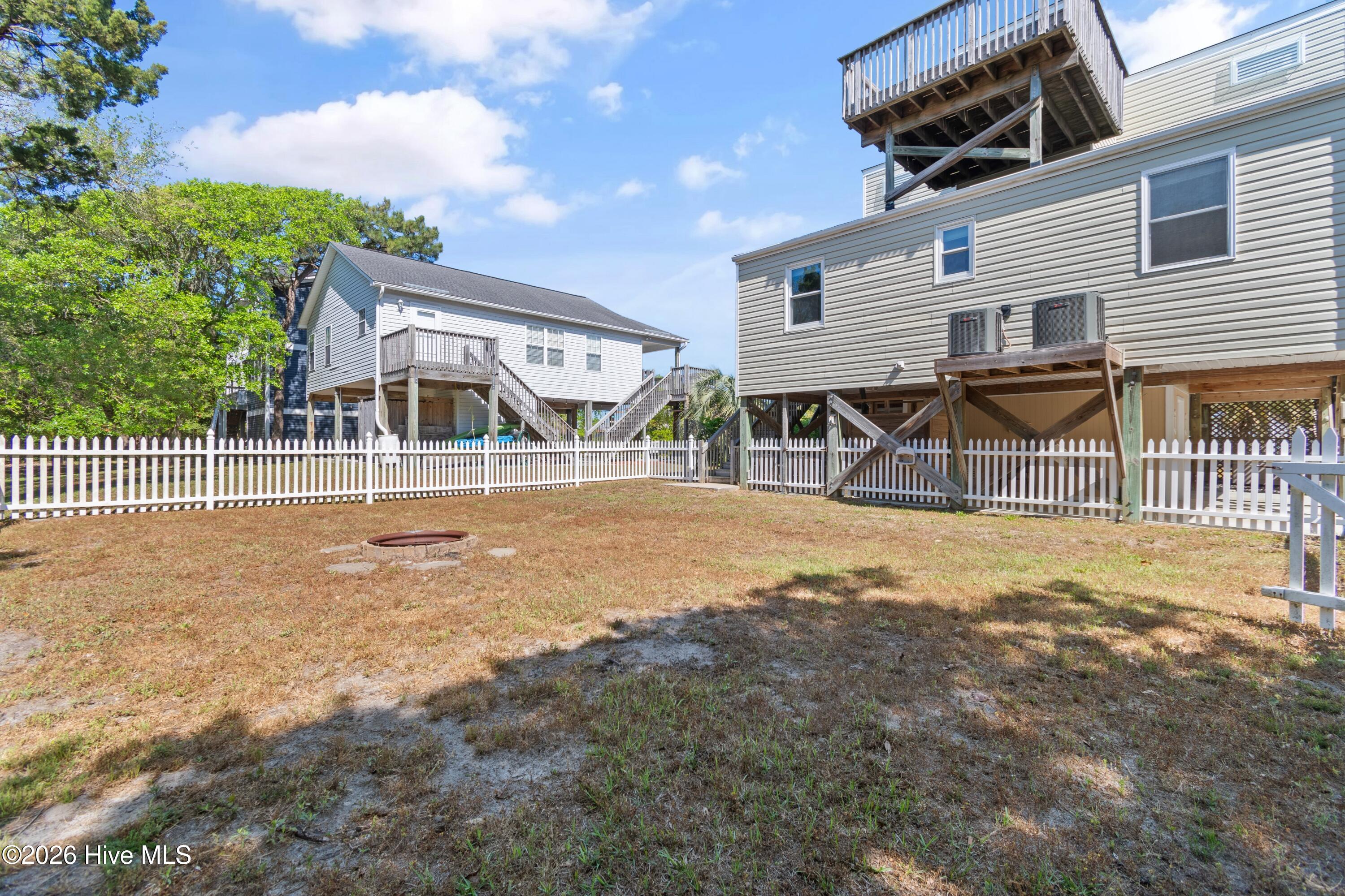 100569880 | Photo 25