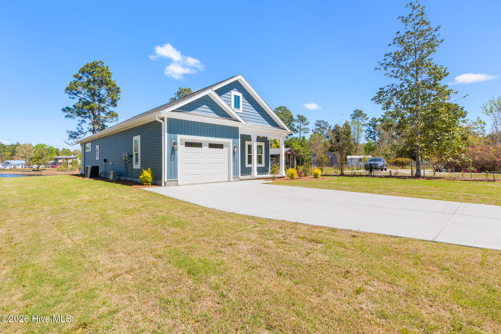 100565592 | Photo 54