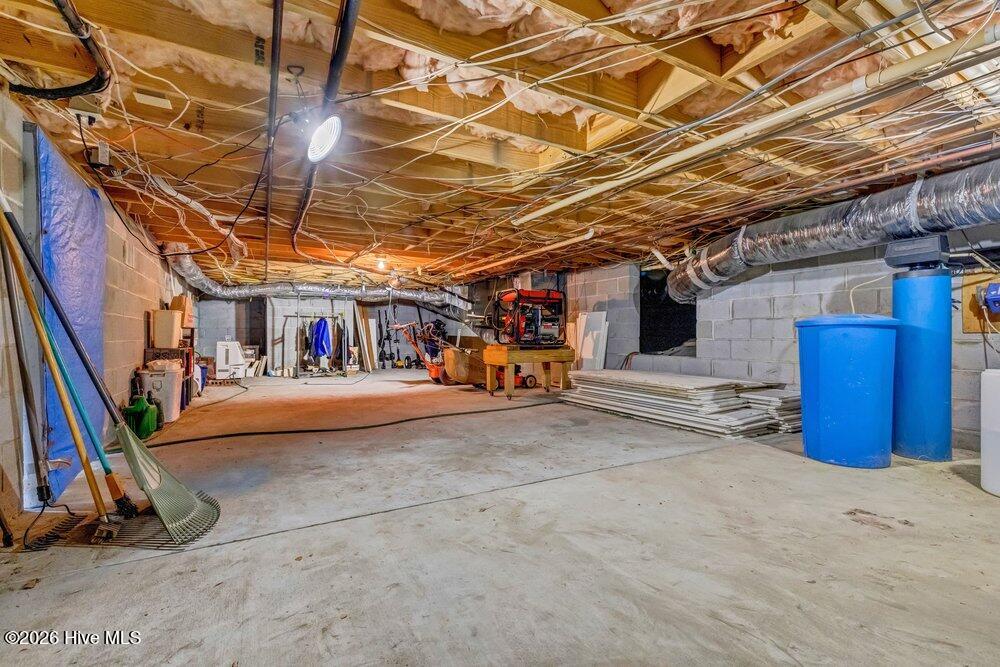 100558488 | Photo 59