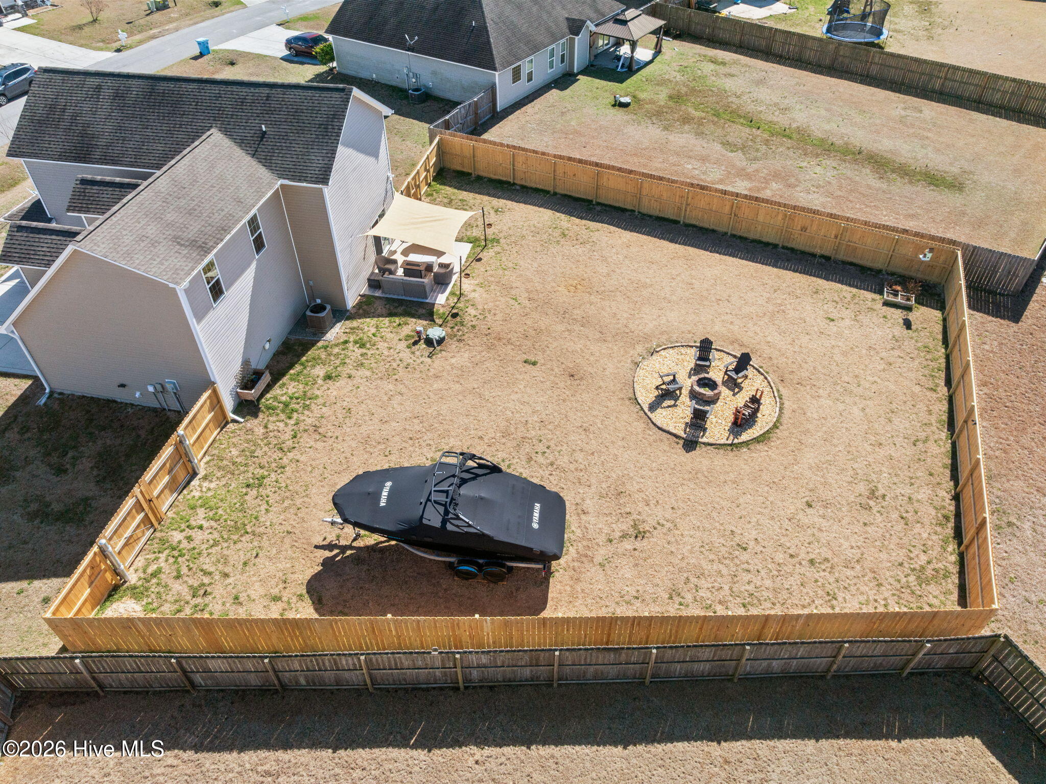 100557328 | Photo 44