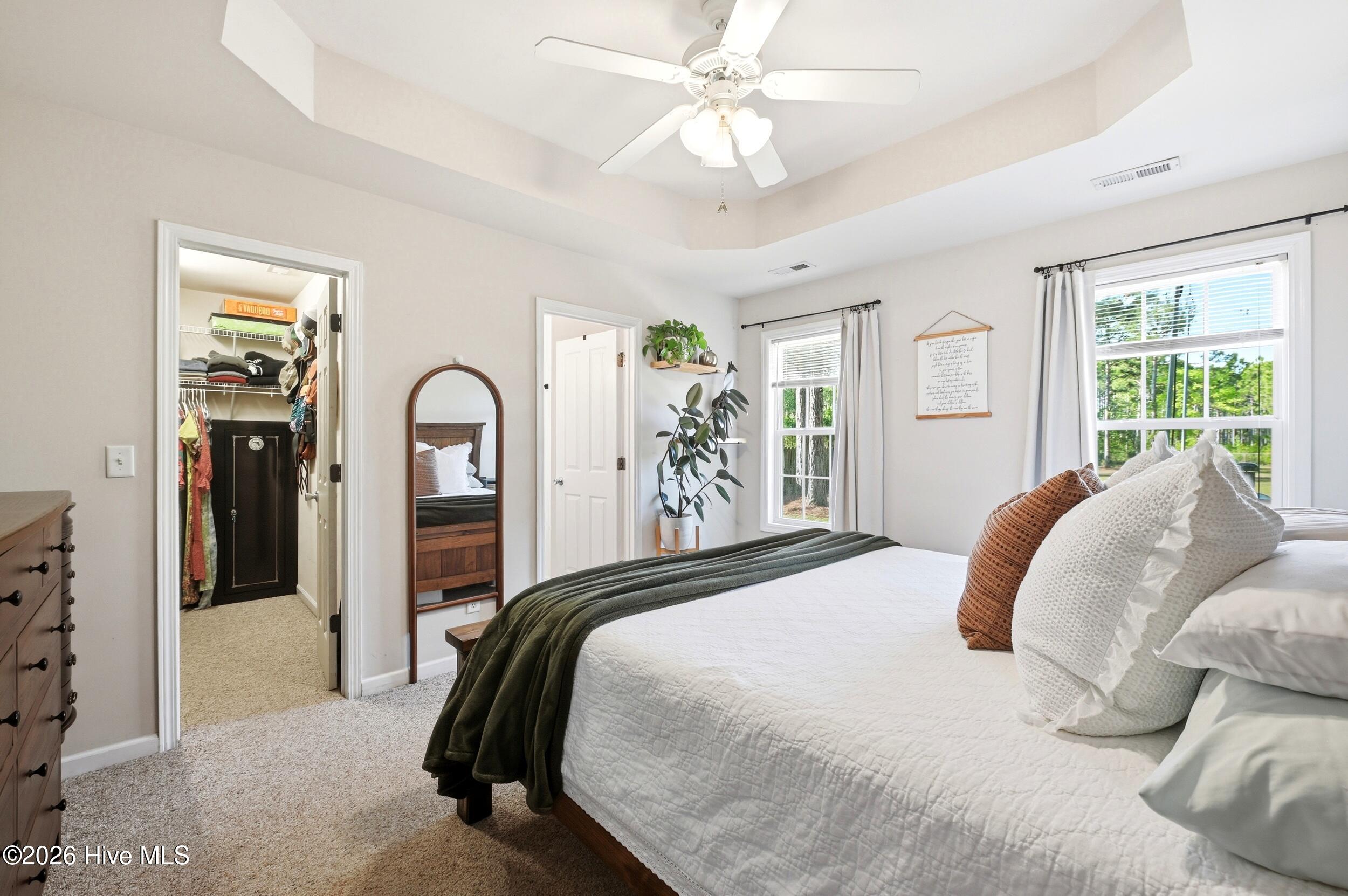 100569719 | Photo 15