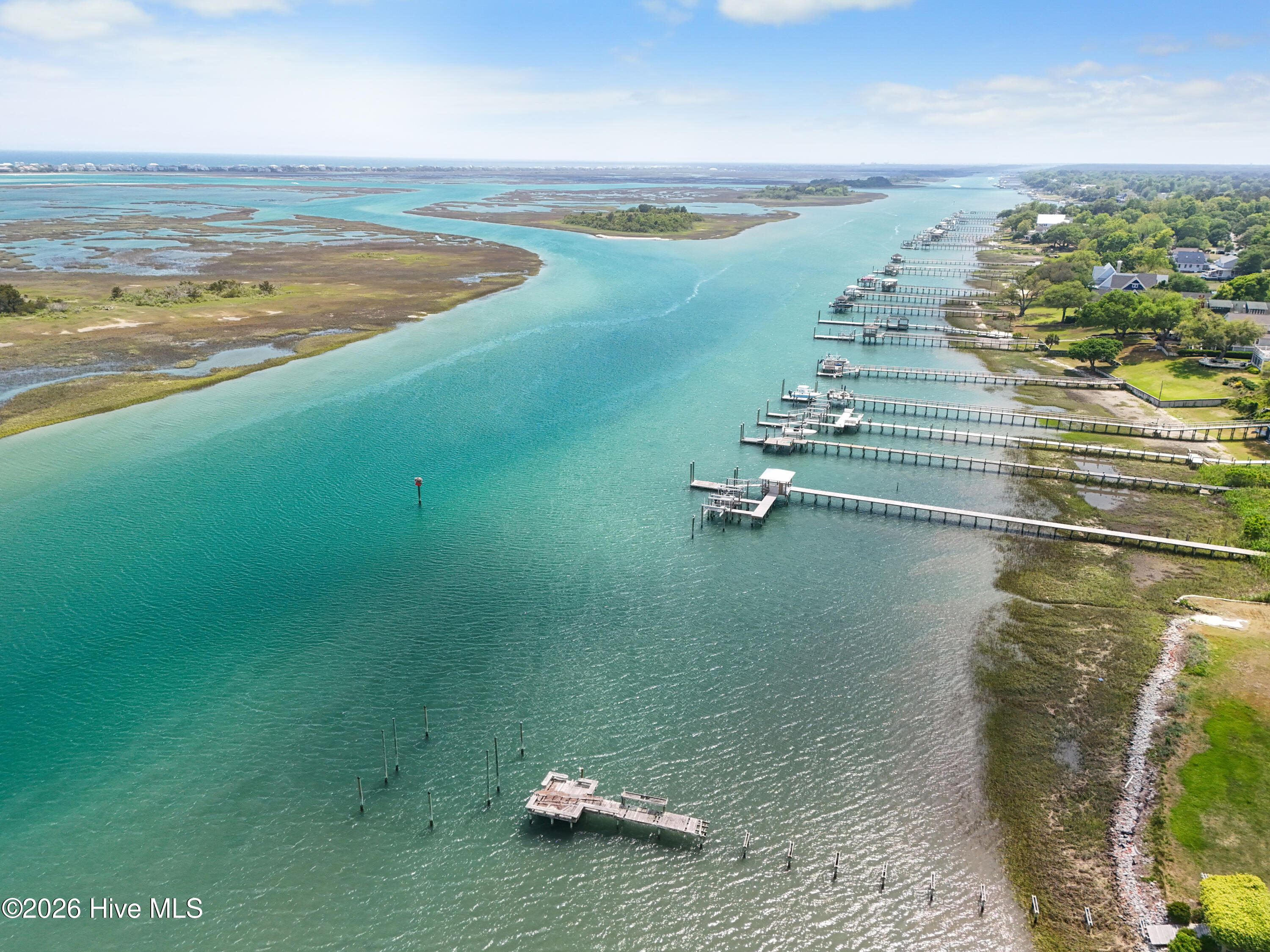 100569472 | Photo 50