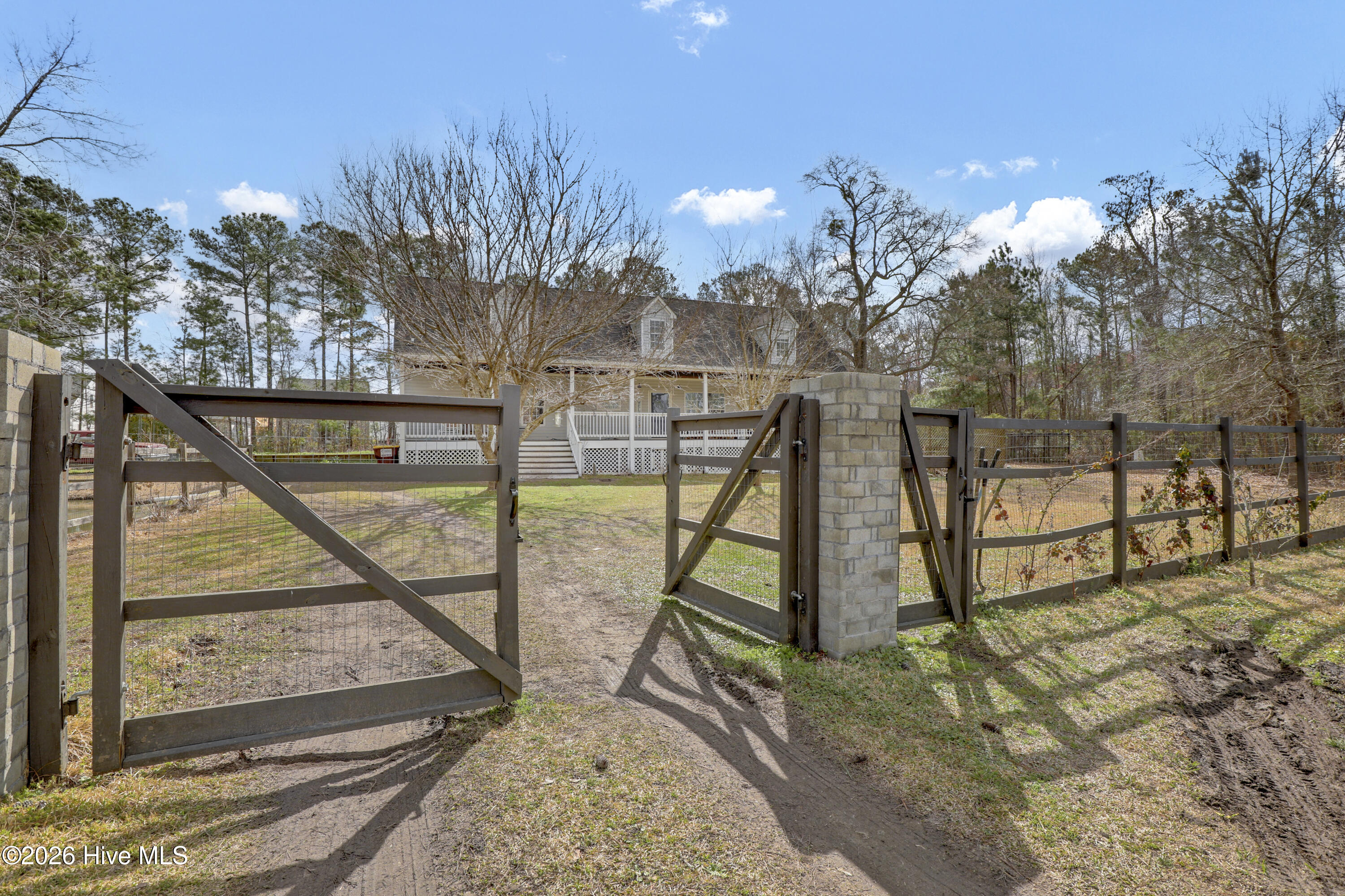 100560637 | Photo 18