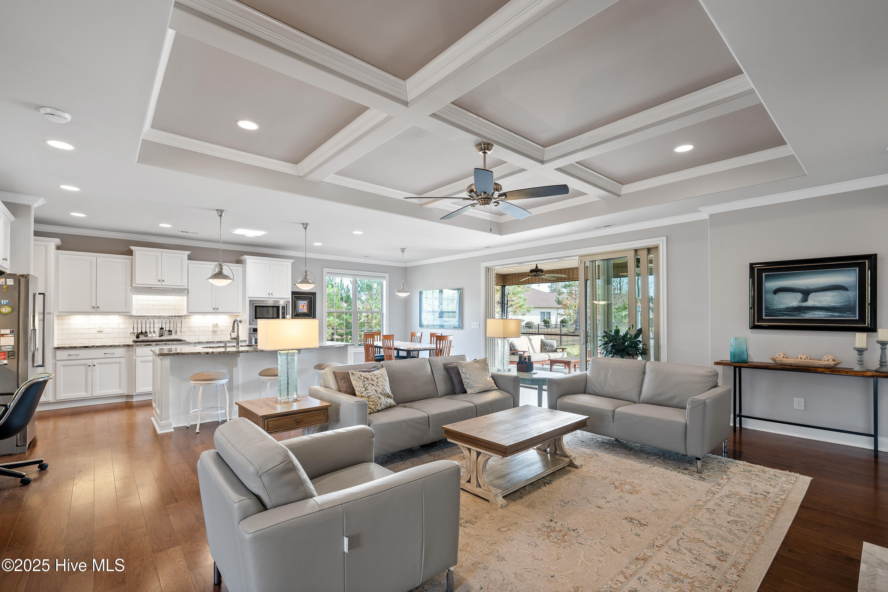 100542955 | Photo 11