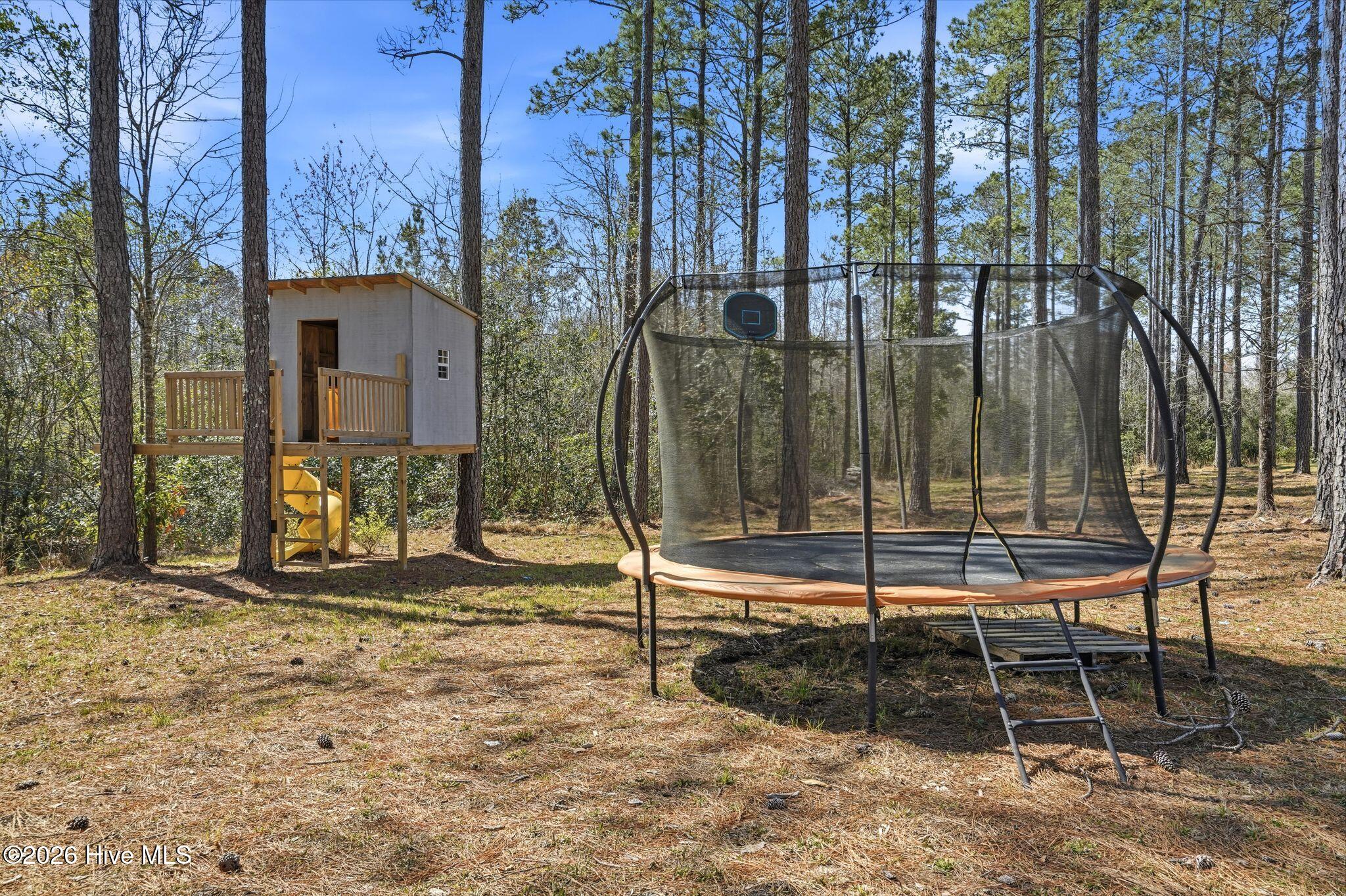 100562109 | Photo 105