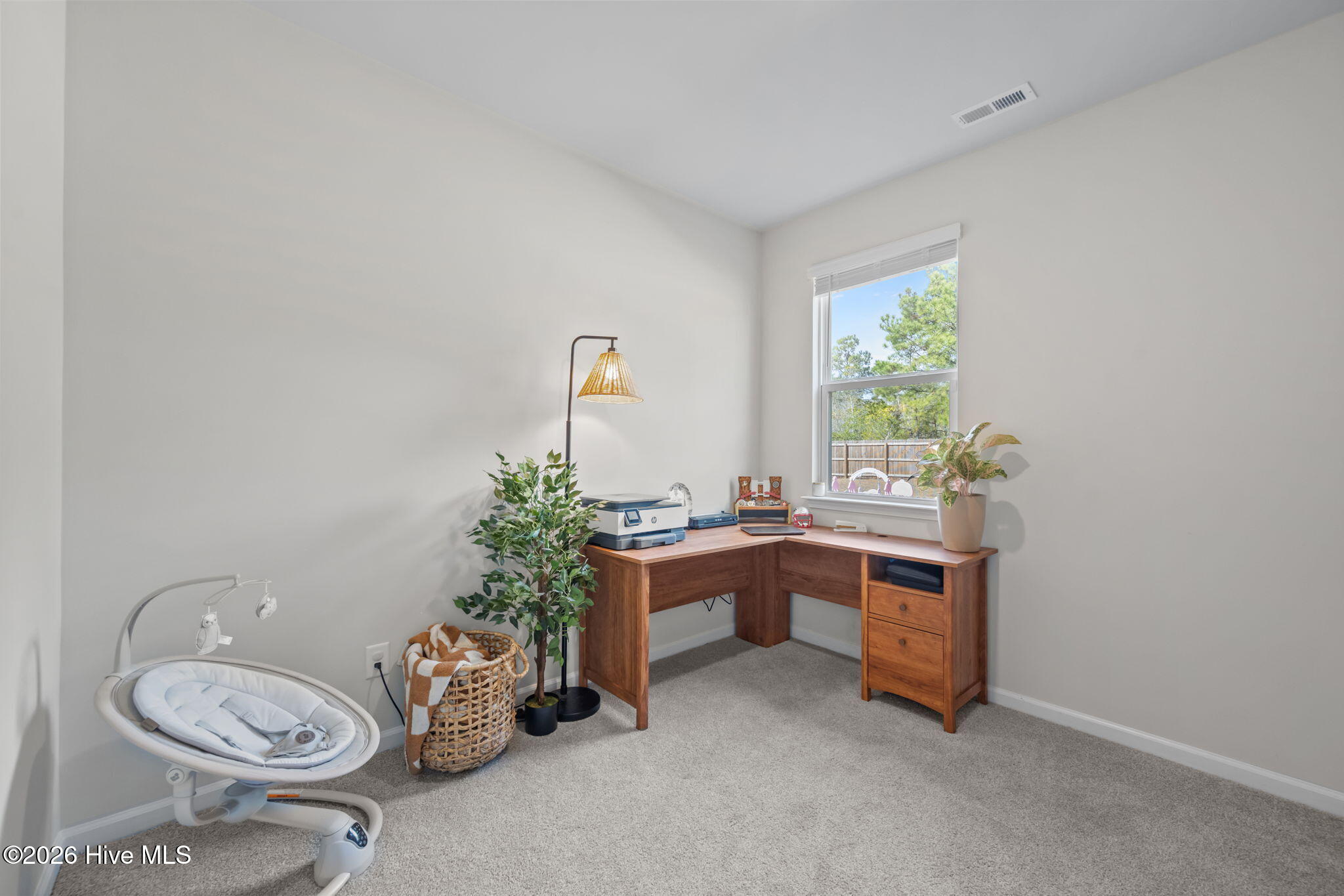 100559787 | Photo 14