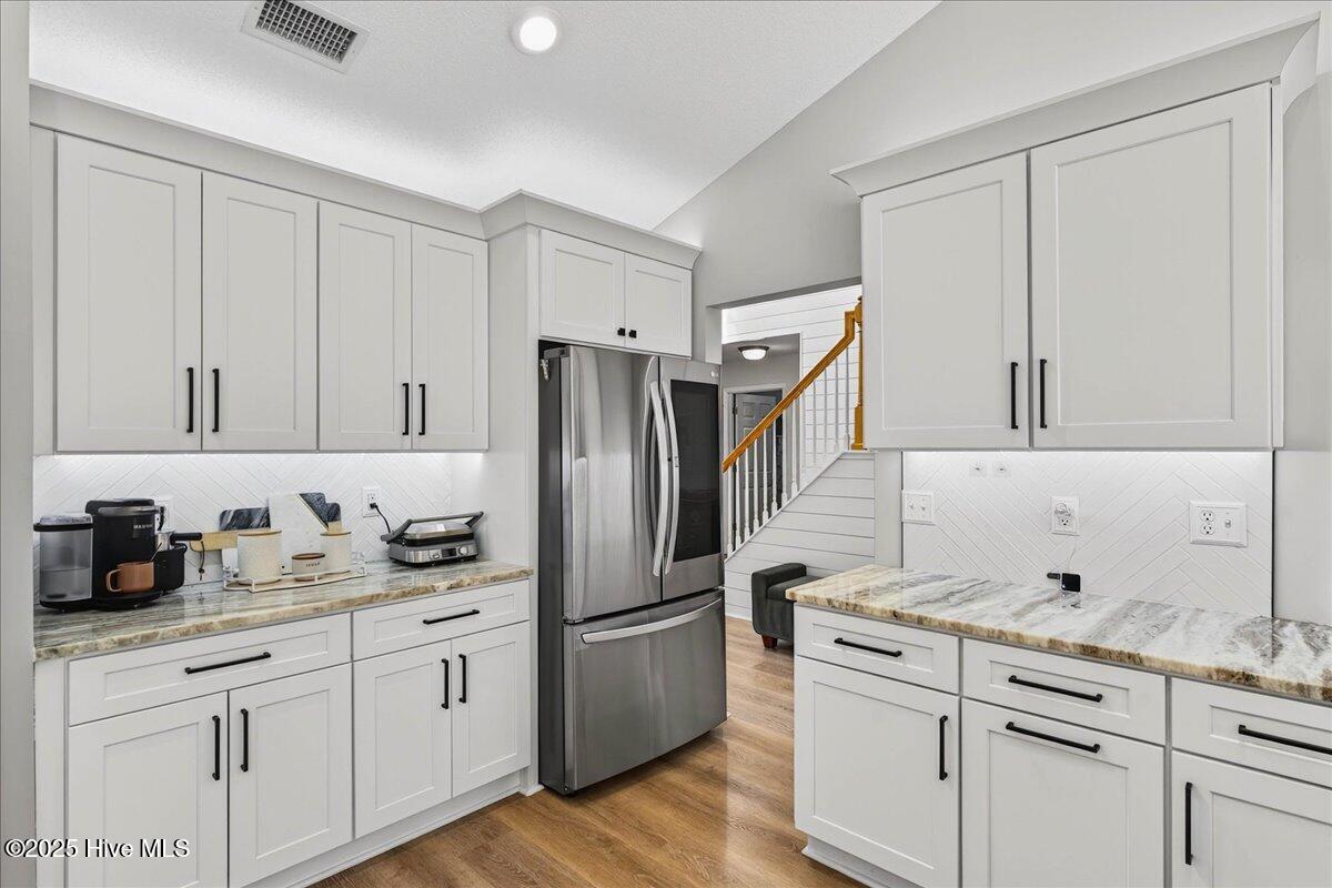 100543008 | Photo 20