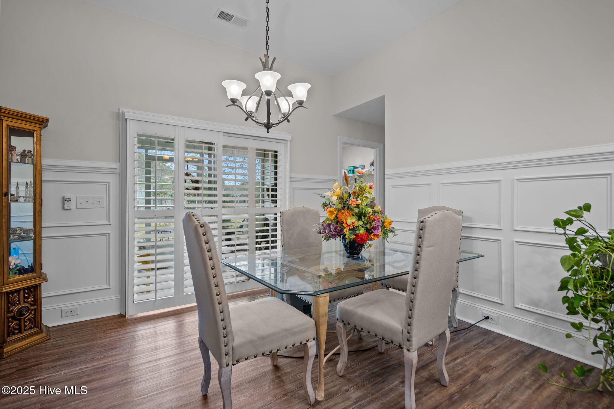 100539451 | Photo 17