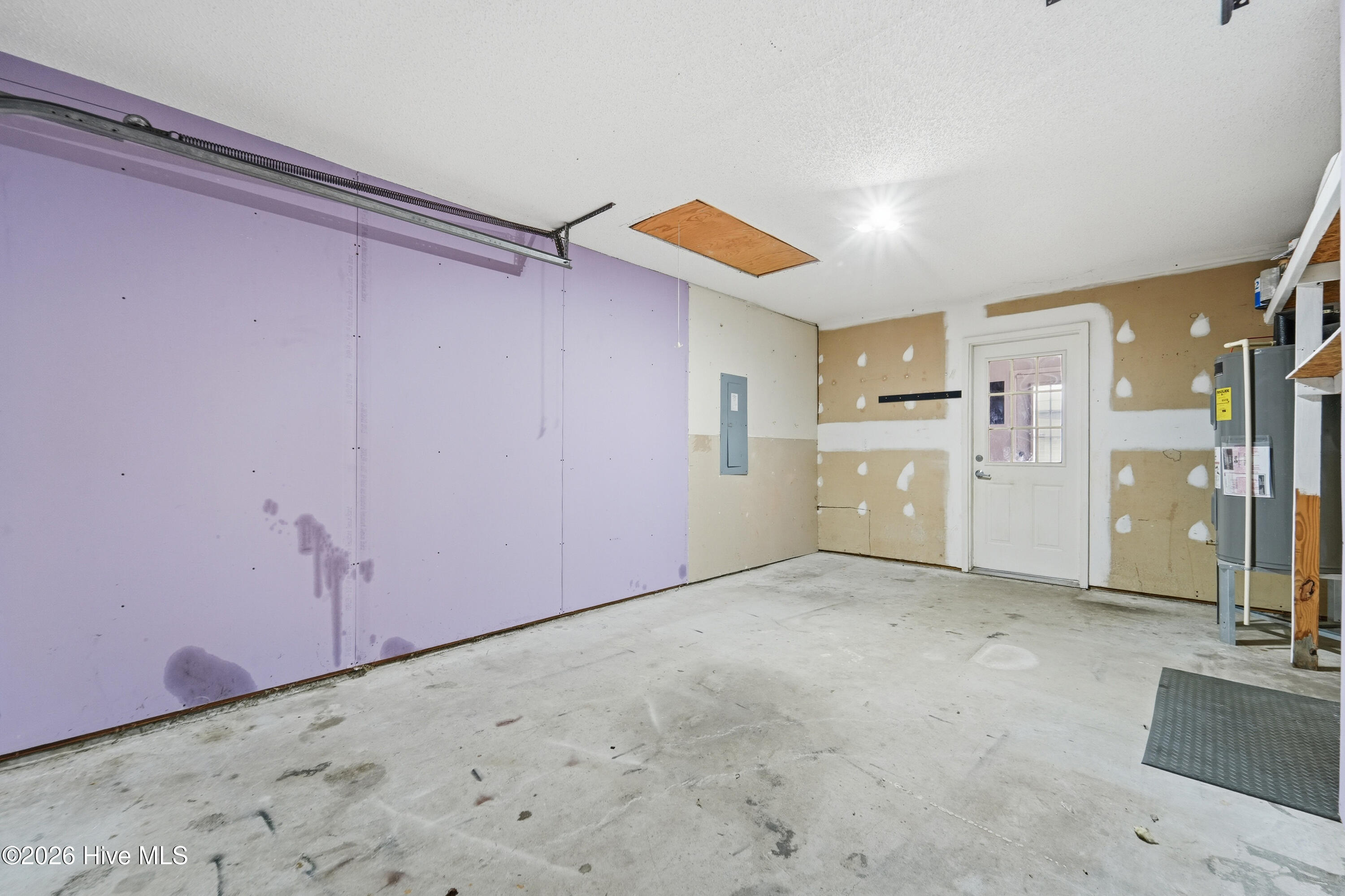 100559067 | Photo 37