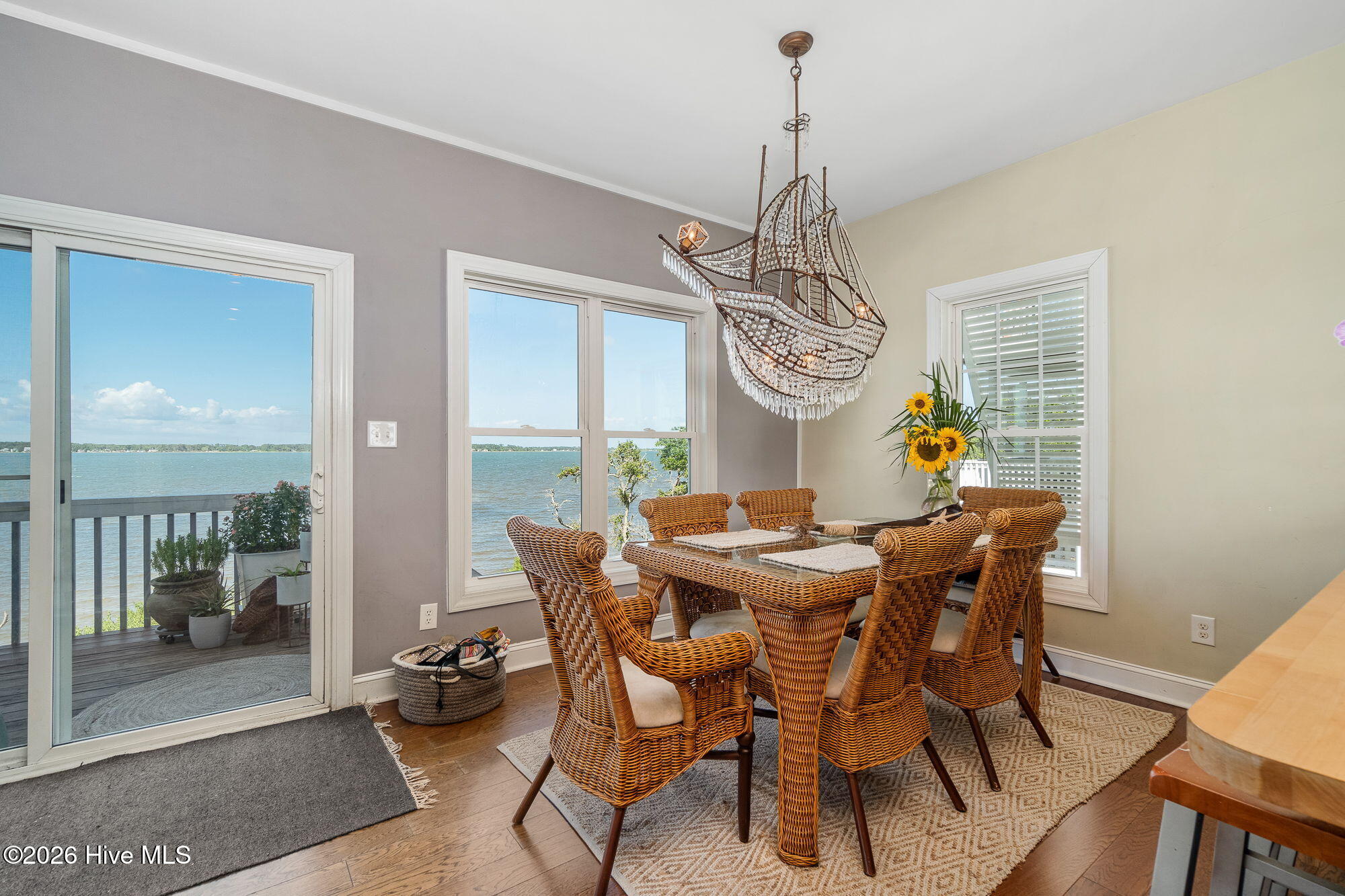 108 Swing Easy Lane, Harkers Island, NC, 28531