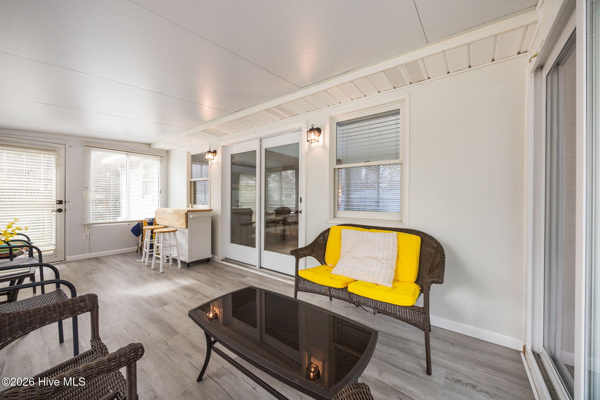 100547924 | Photo 34