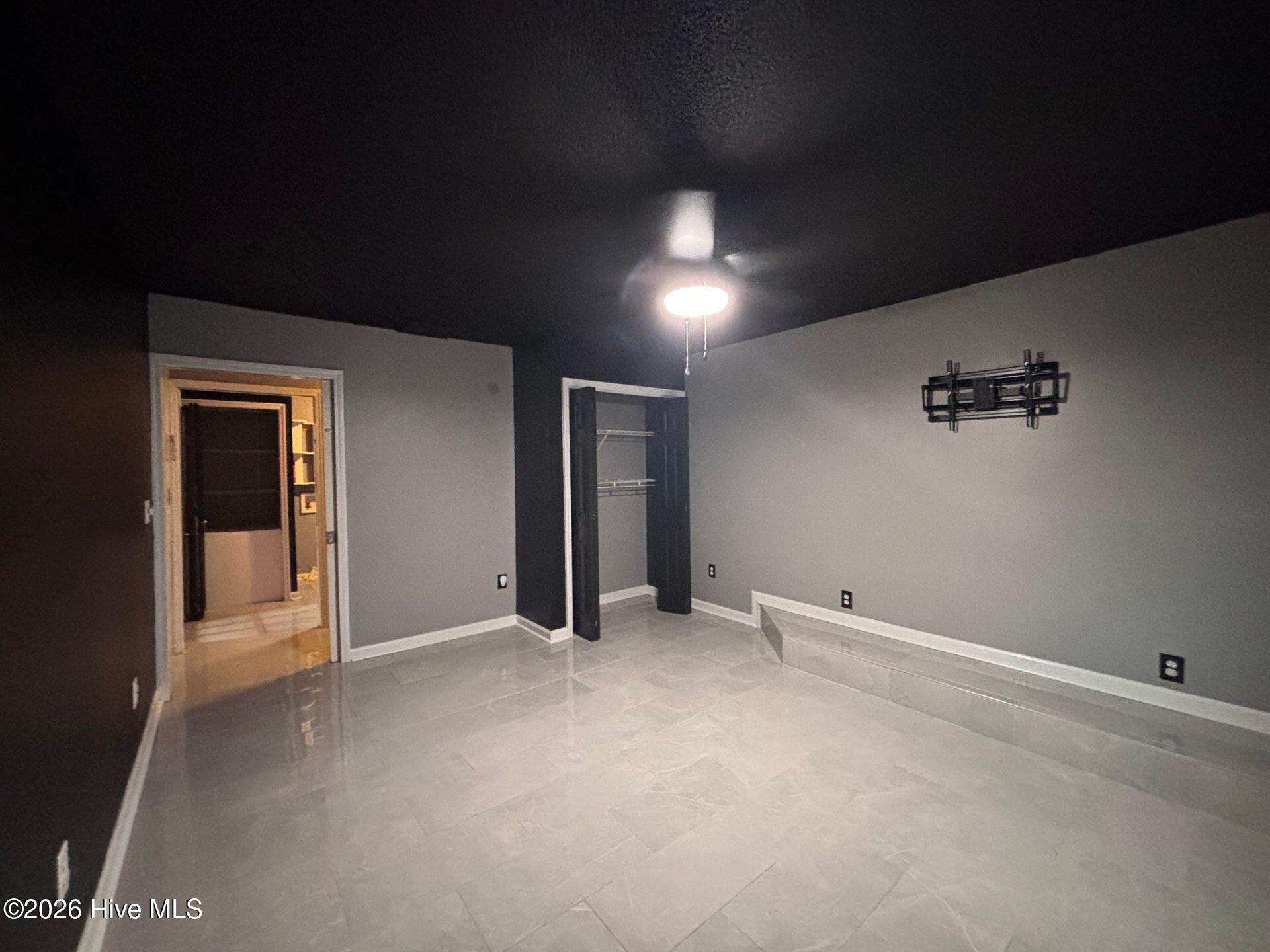 100555707 | Photo 32