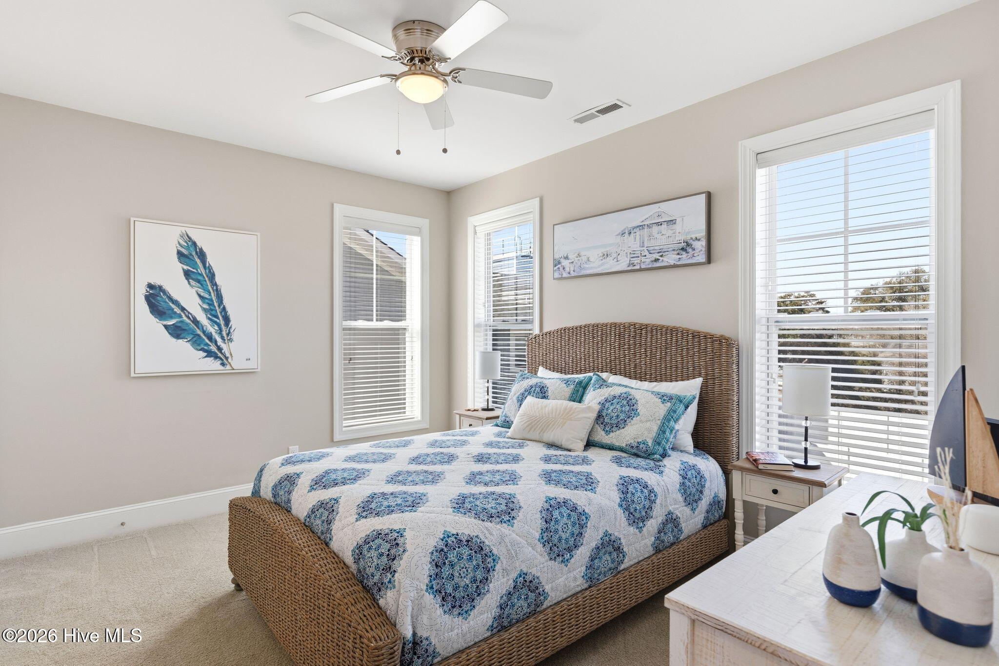 100559655 | Photo 26