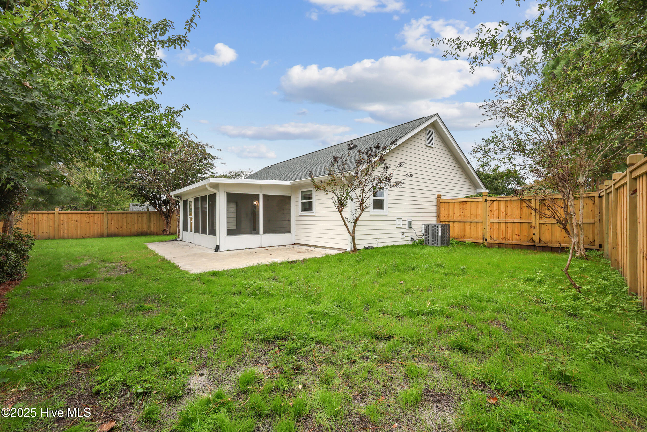 100536680 | Photo 30