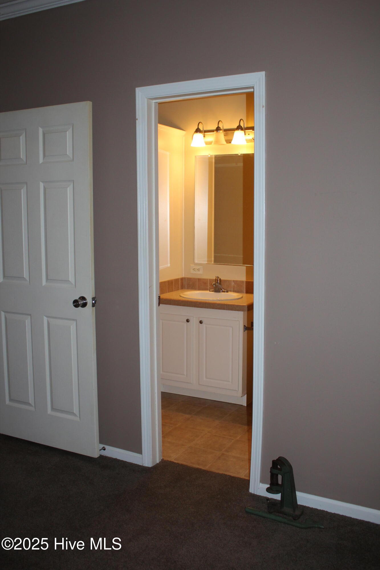 152 Meadowlark Lane,Newport