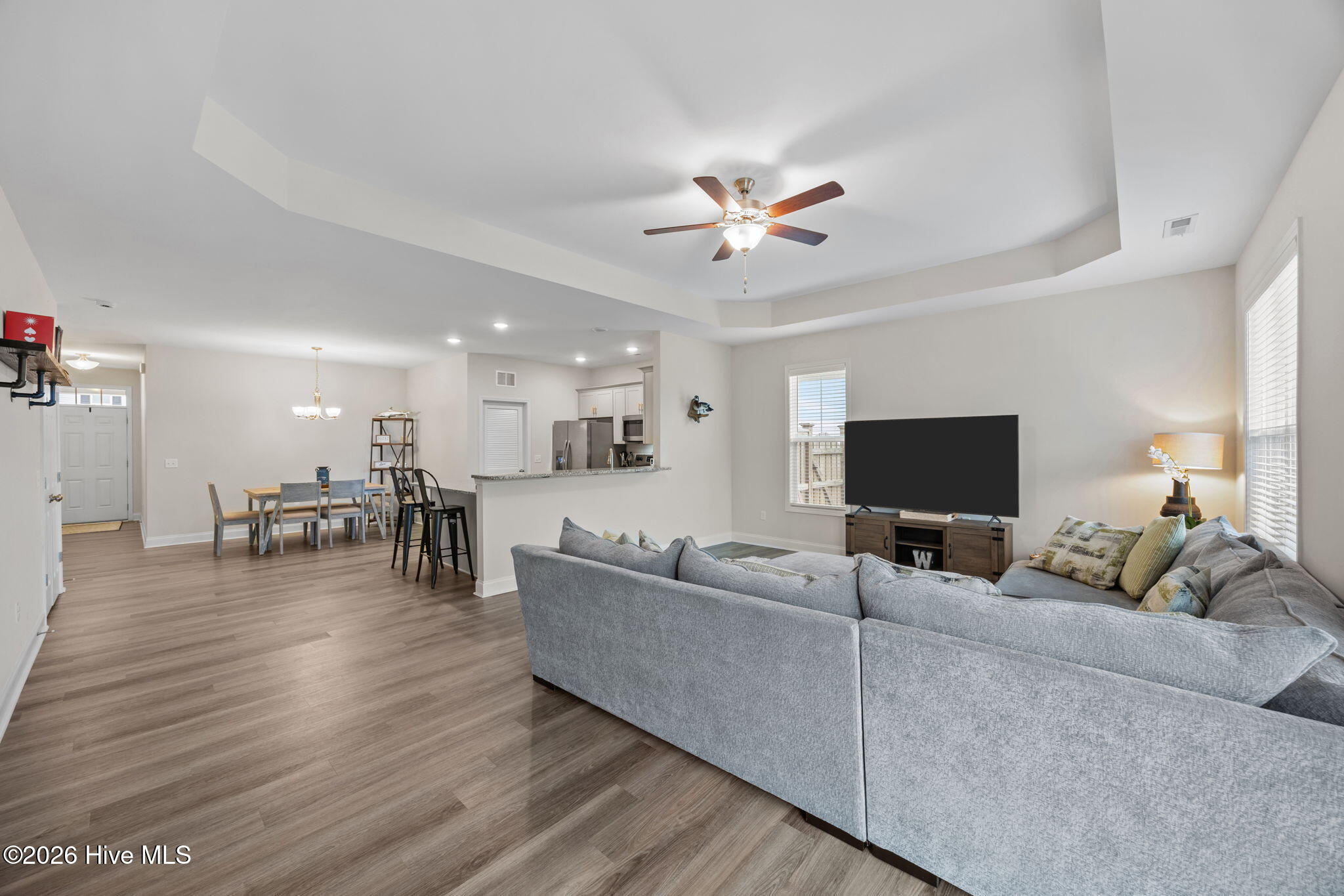 100552532 | Photo 10