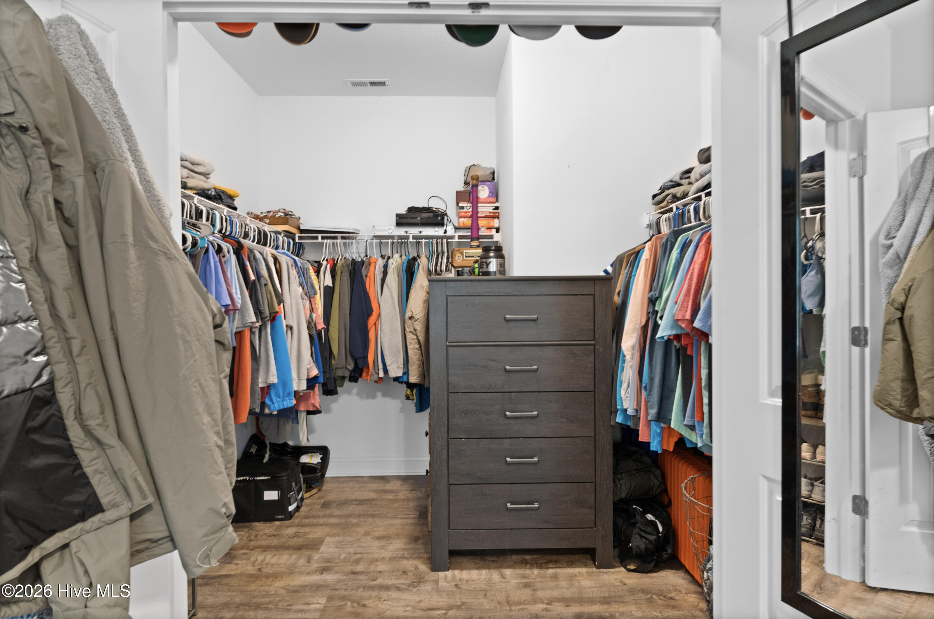 100555595 | Photo 29