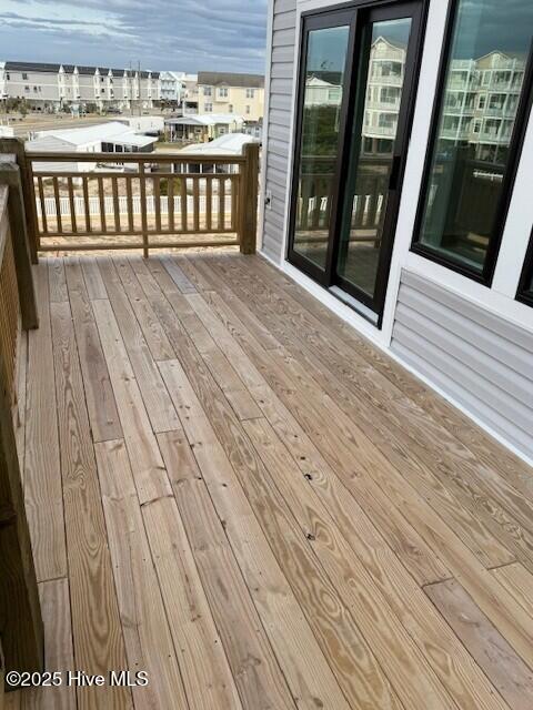 100545885 | Photo 14