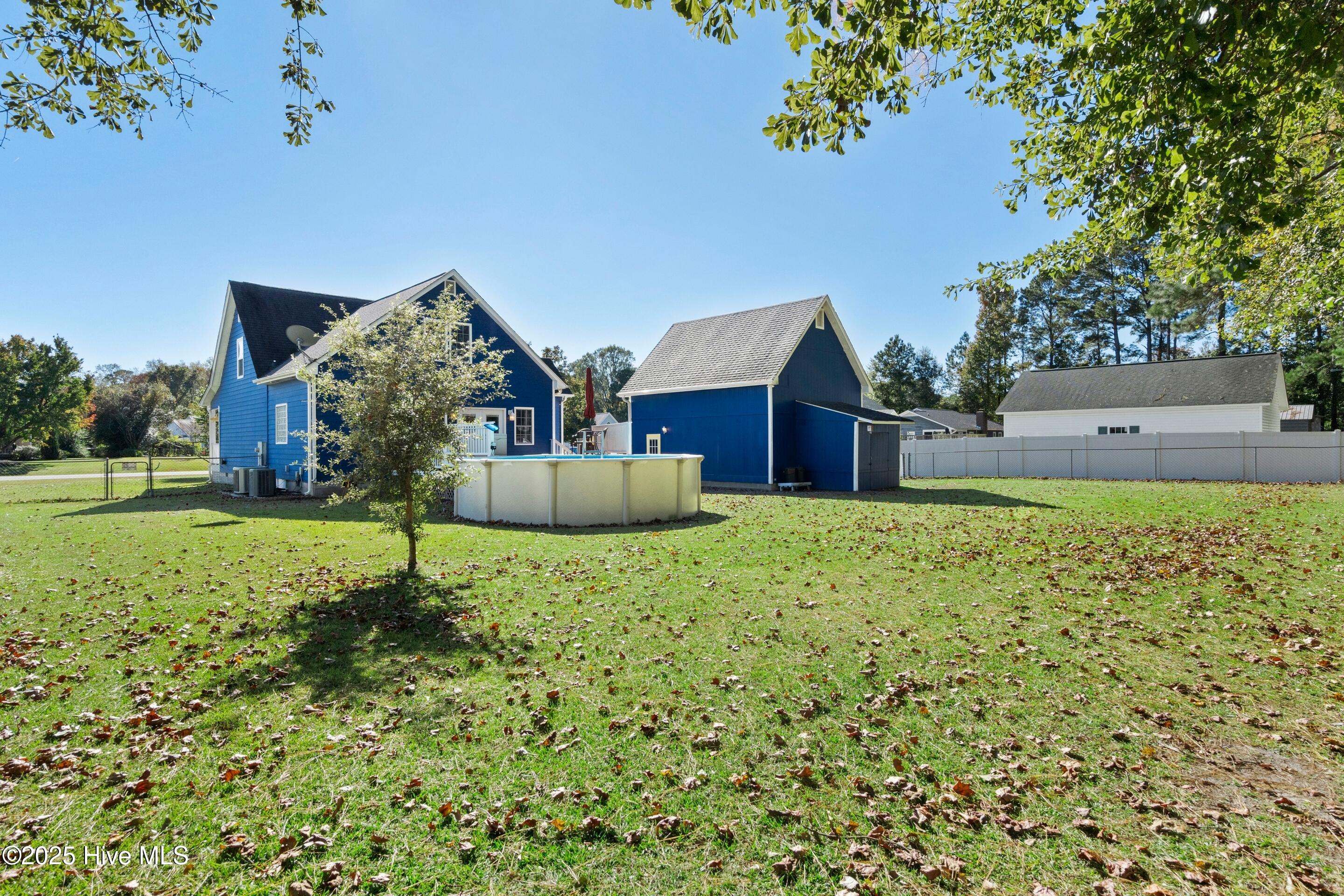 100535792 | Photo 17