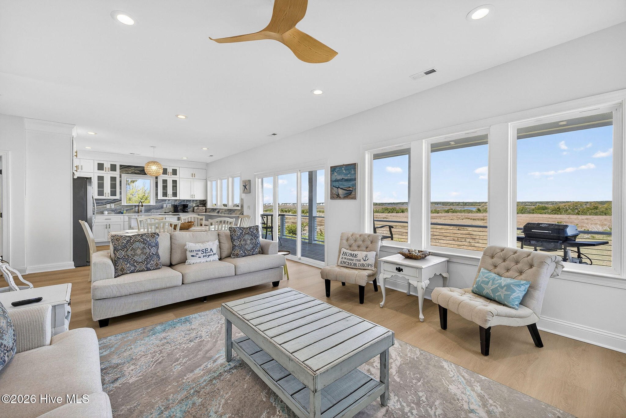 100565526 | Photo 14