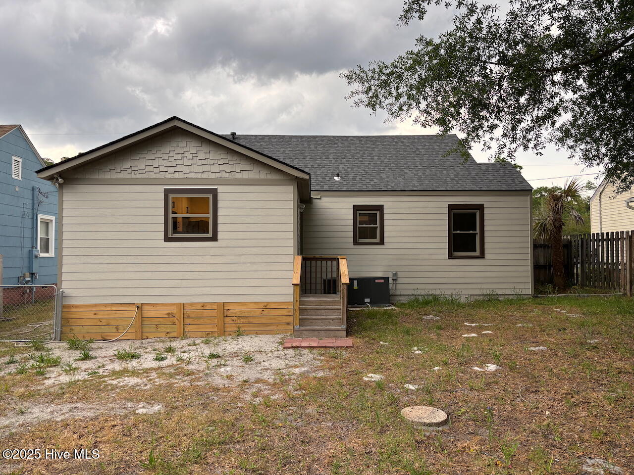 100519512 | Photo 21