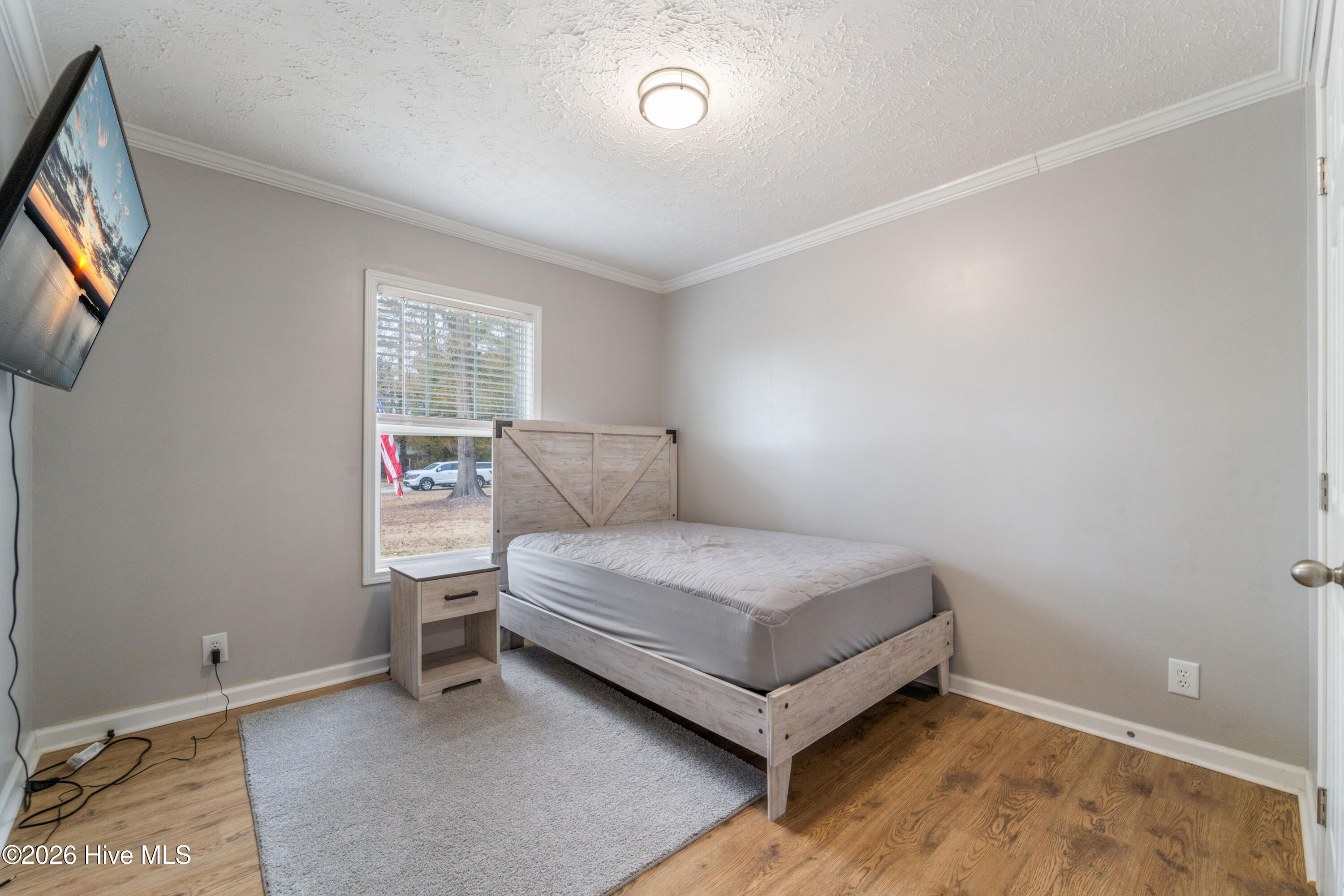 100547365 | Photo 30