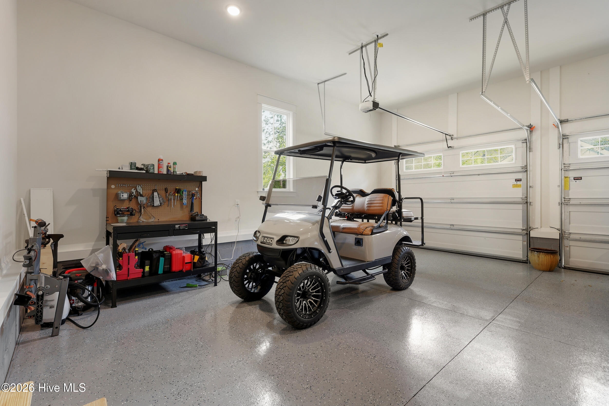 100566937 | Photo 67