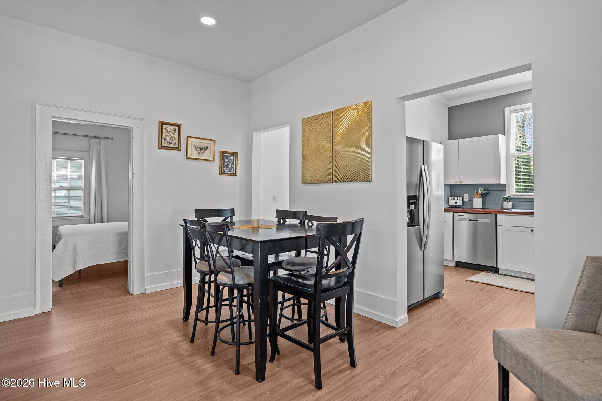 100550595 | Photo 15