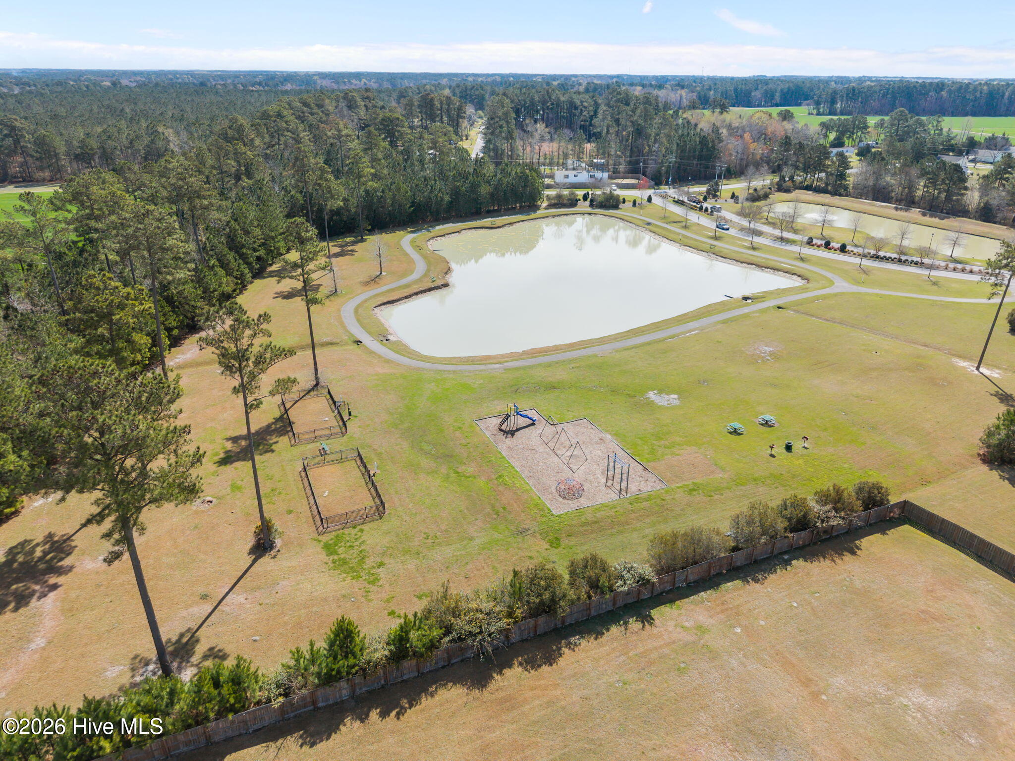 100561827 | Photo 52