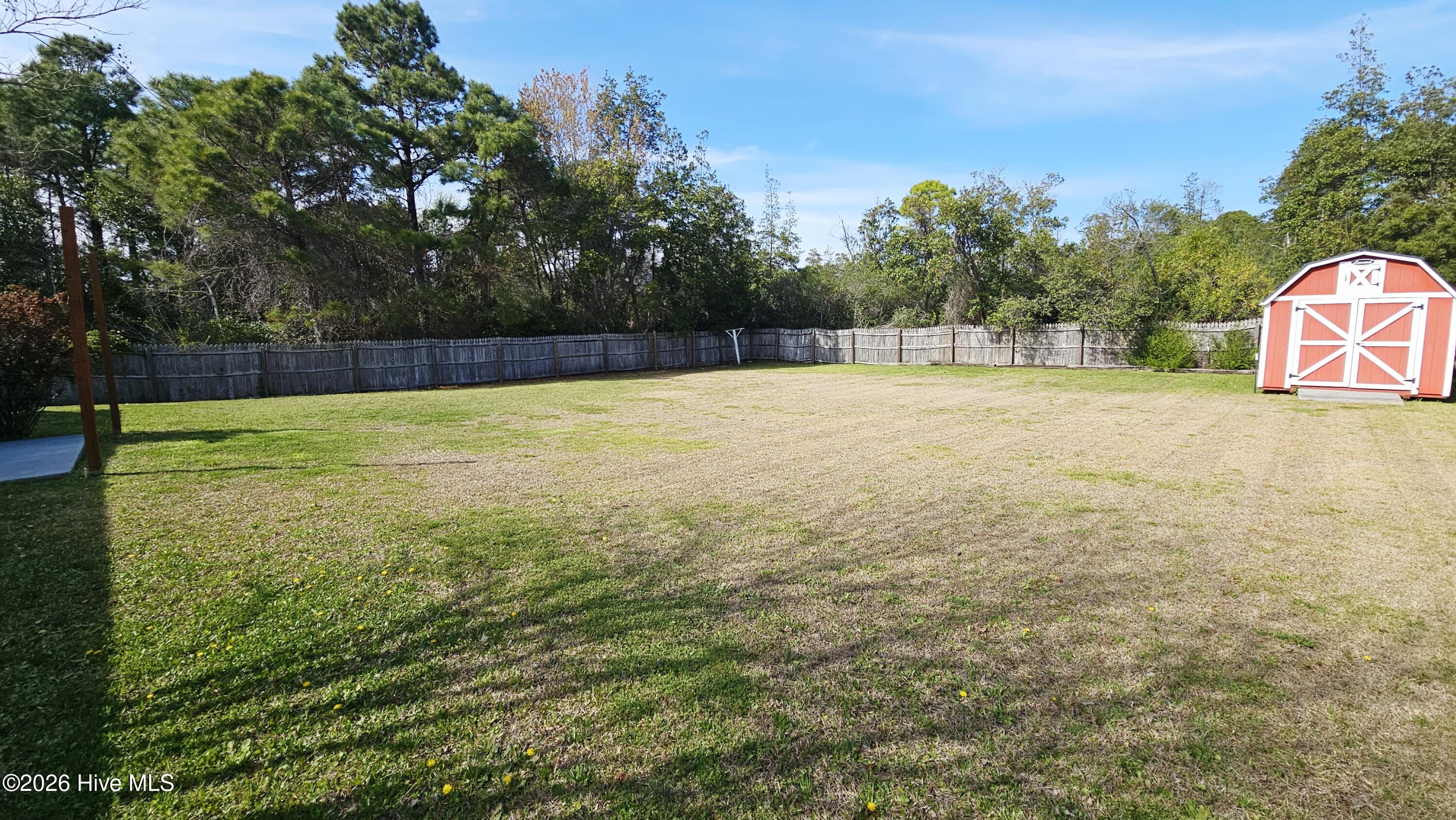 100561443 | Photo 21