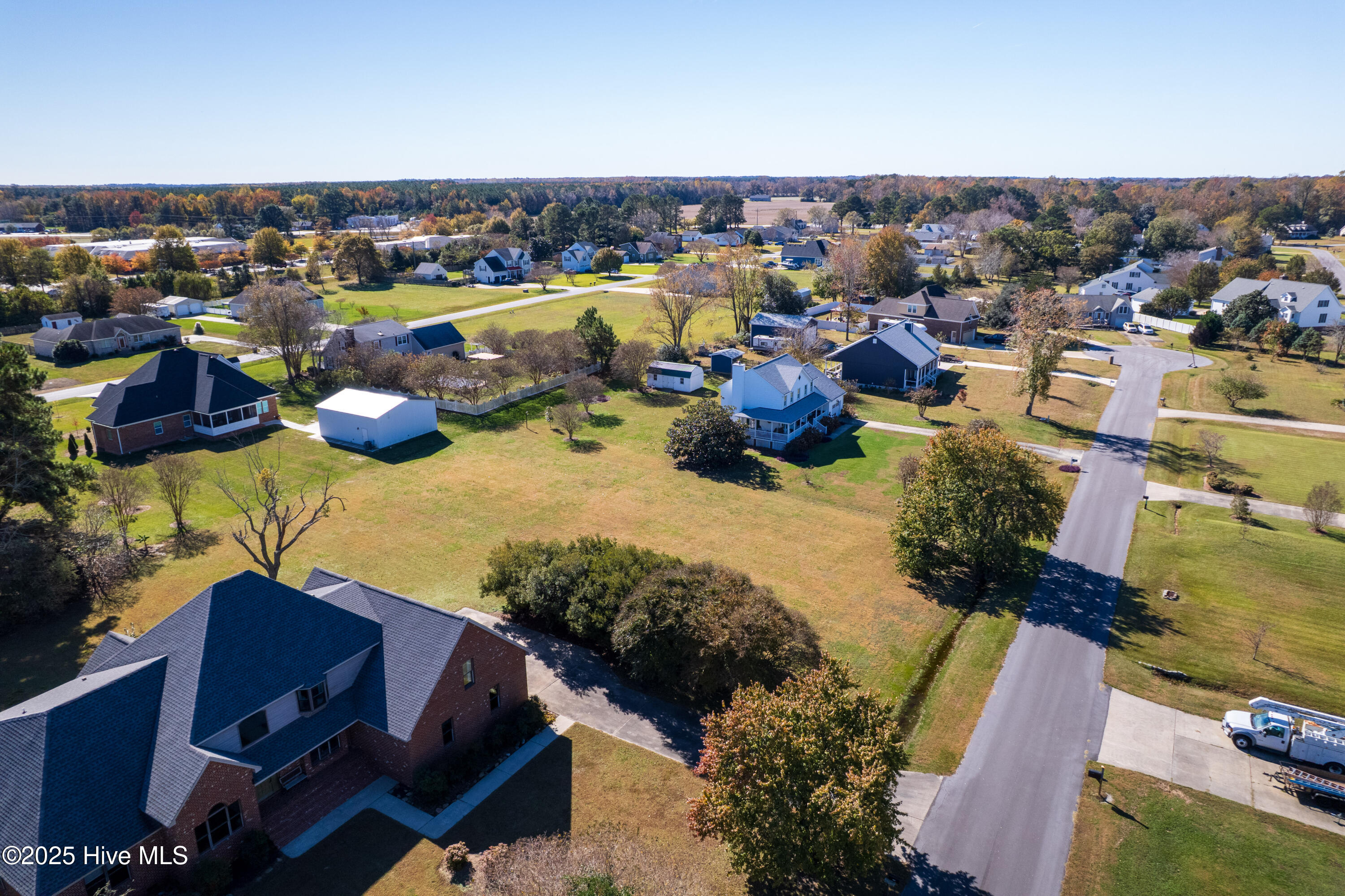 Homes for sale in Currituck, NC | 108 Carotauk Dr, Currituck, NC 27929 | MLS# 100540426