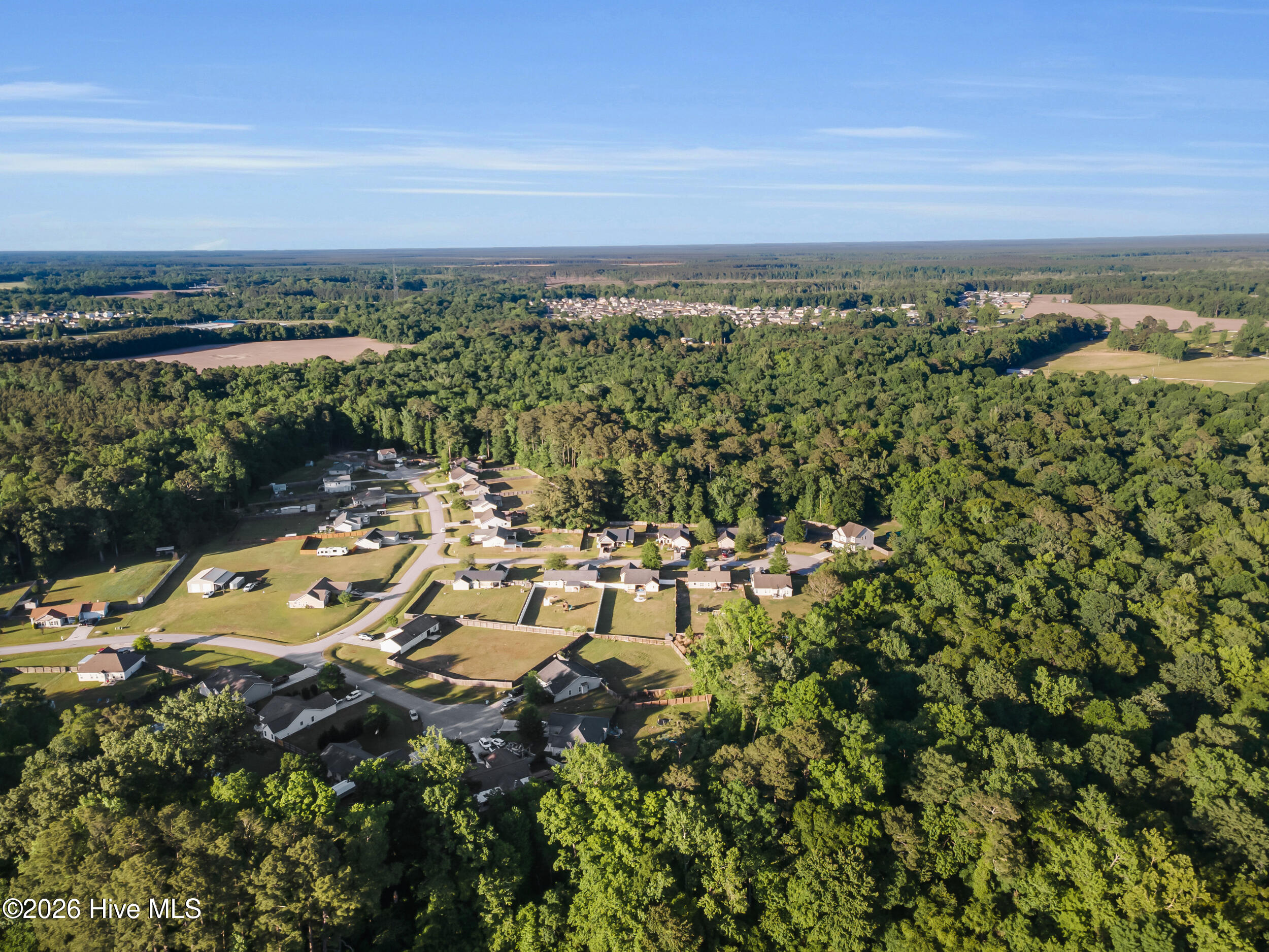 100570430 | Photo 25