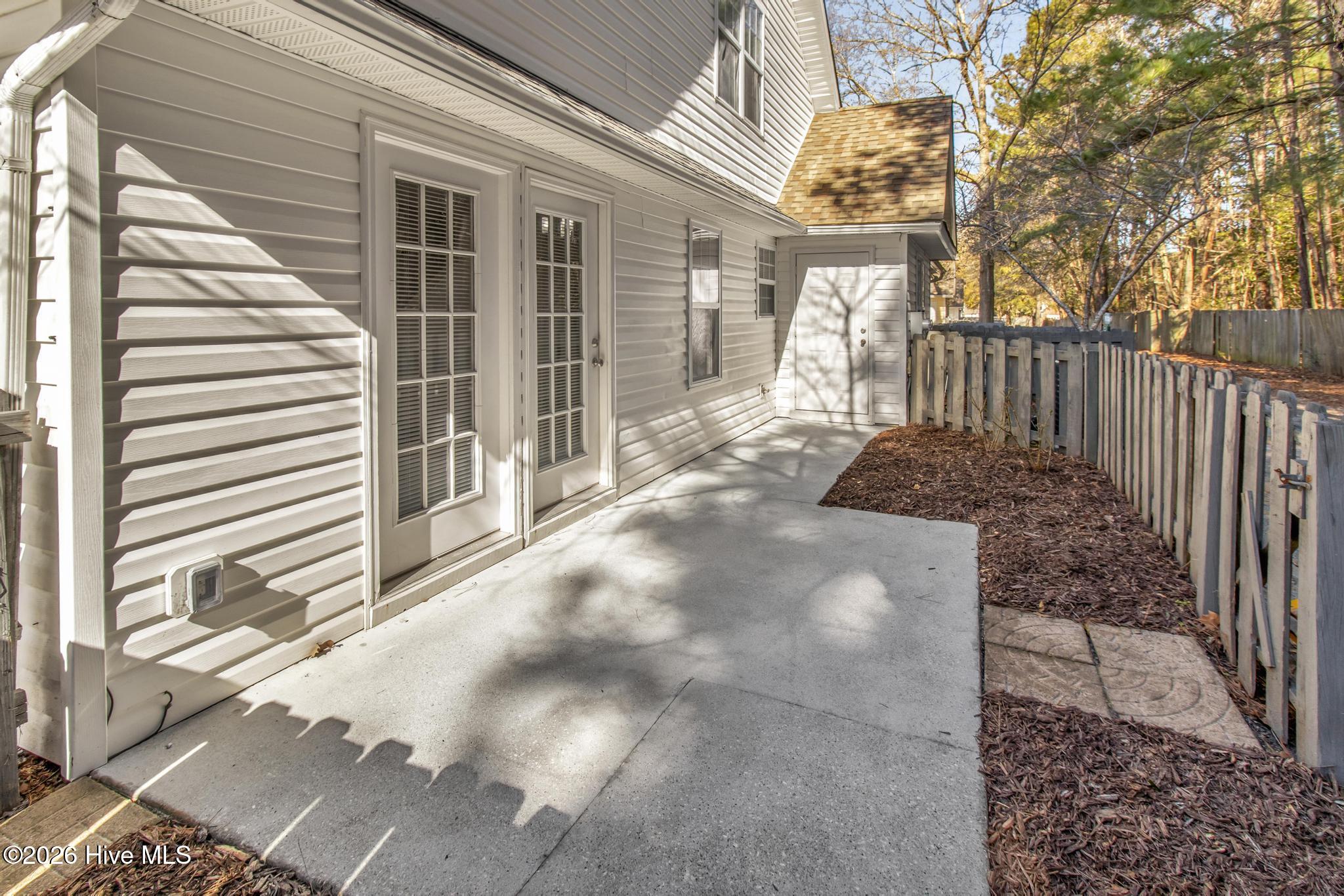 100552061 | Photo 21