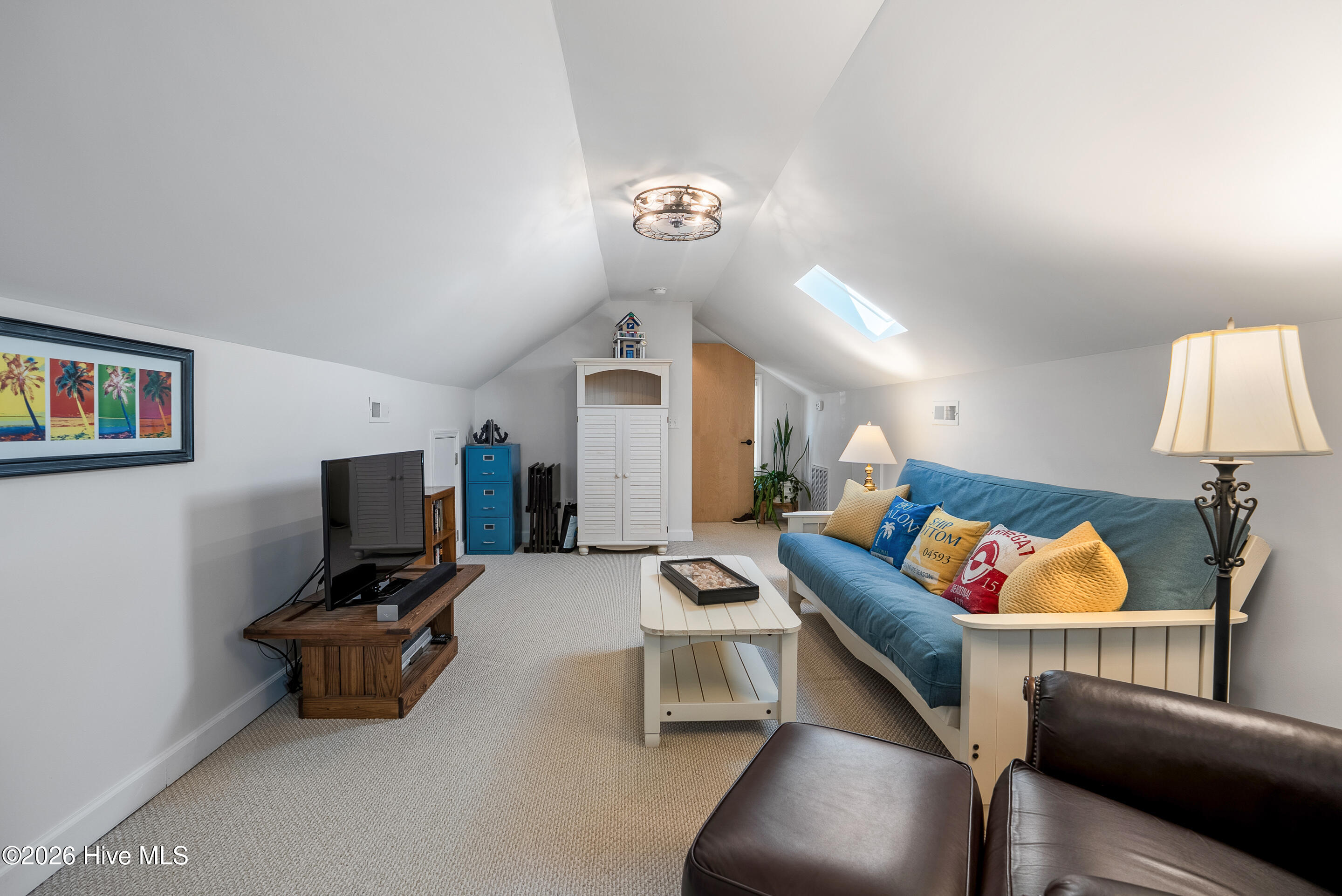 100559044 | Photo 38