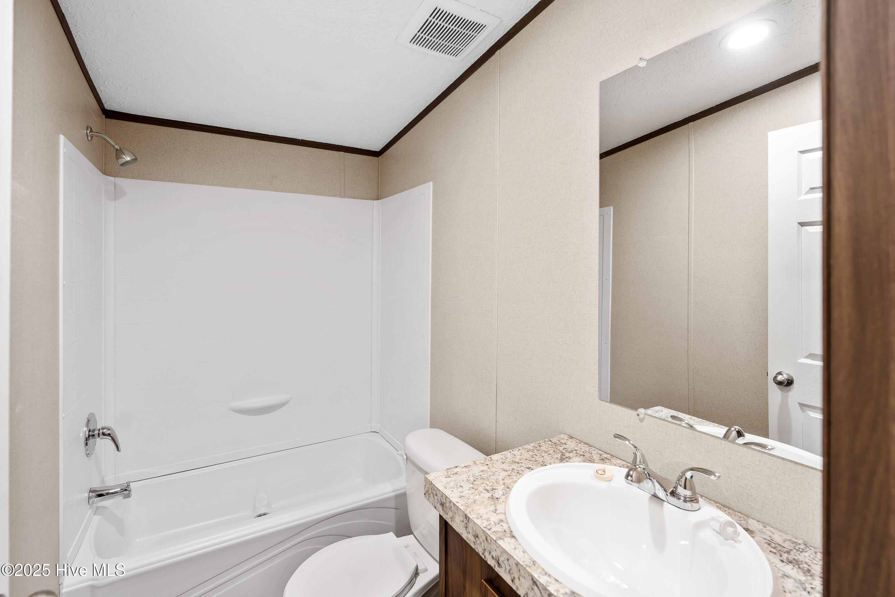 100532325 | Photo 20