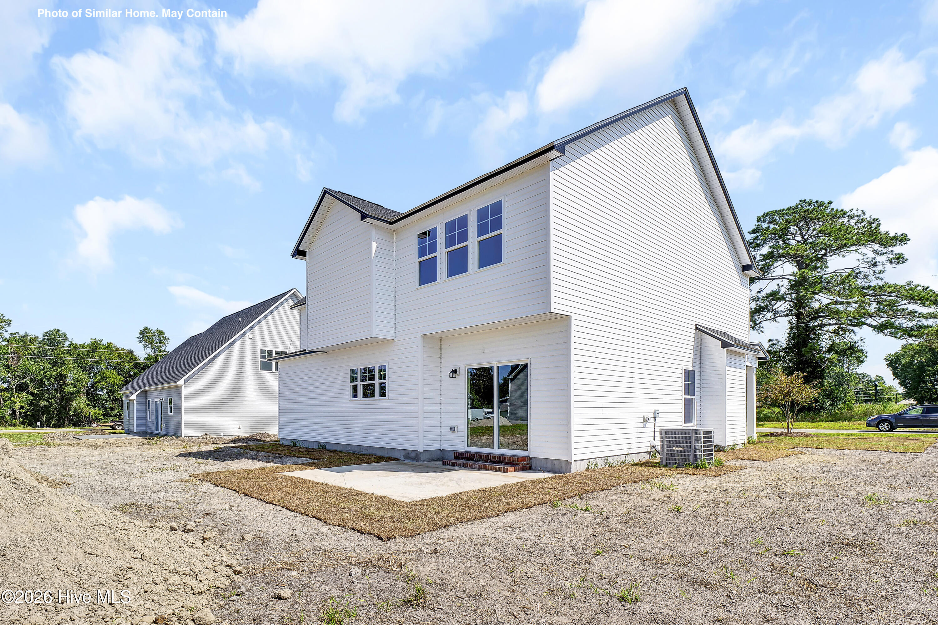 100566893 | Photo 30