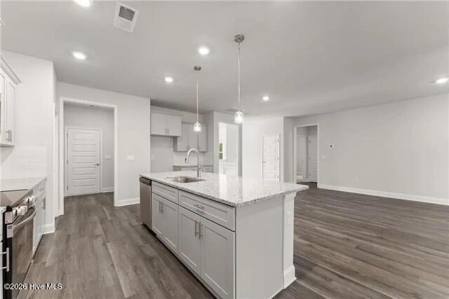 100567942 | Photo 19