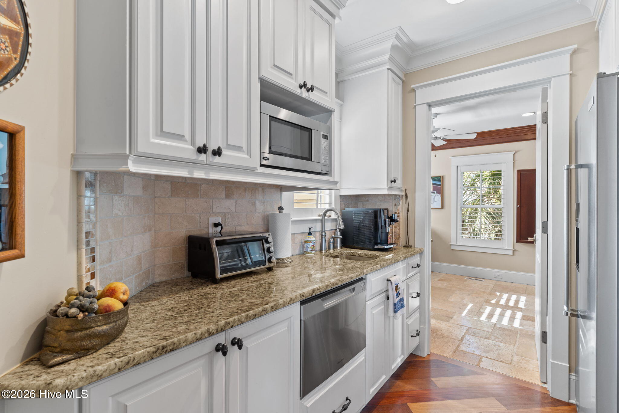 100554777 | Photo 67