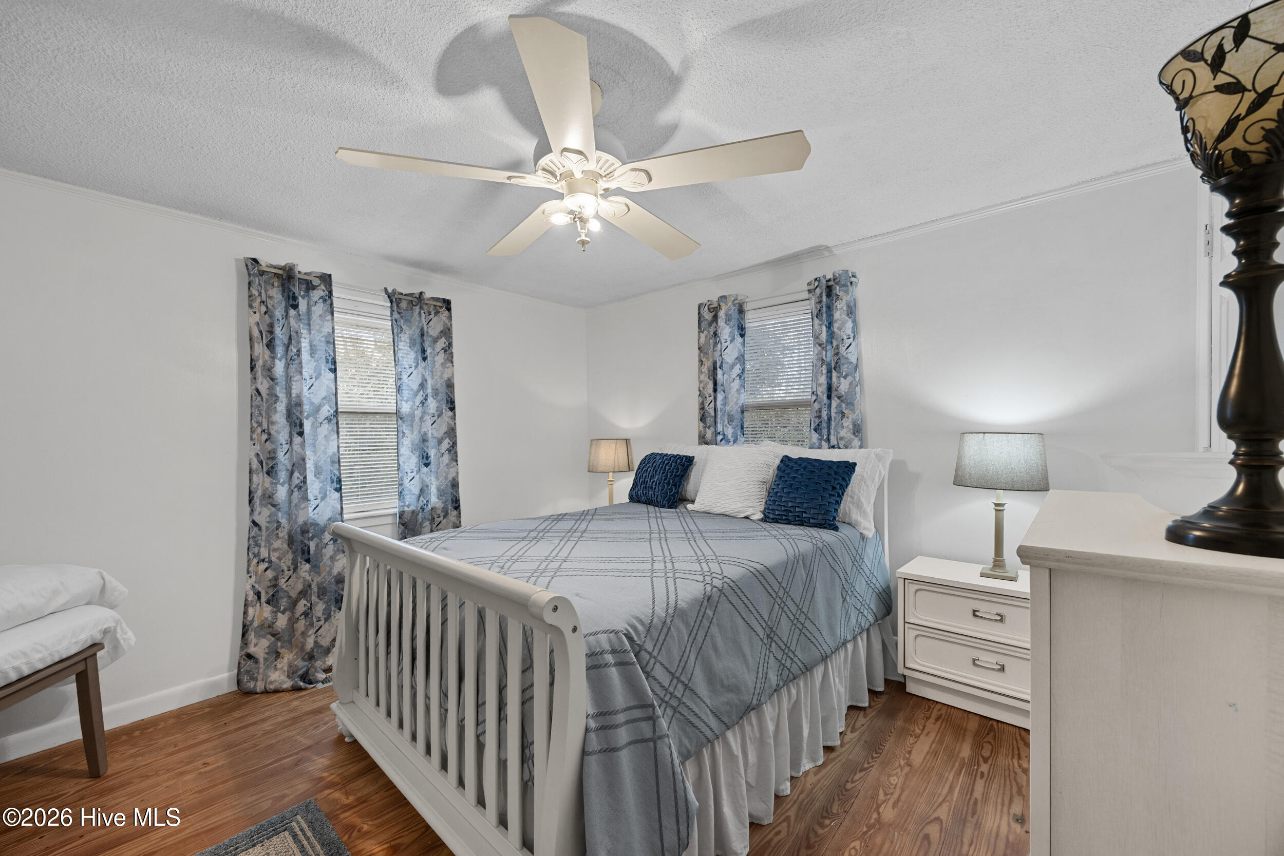 100550119 | Photo 14