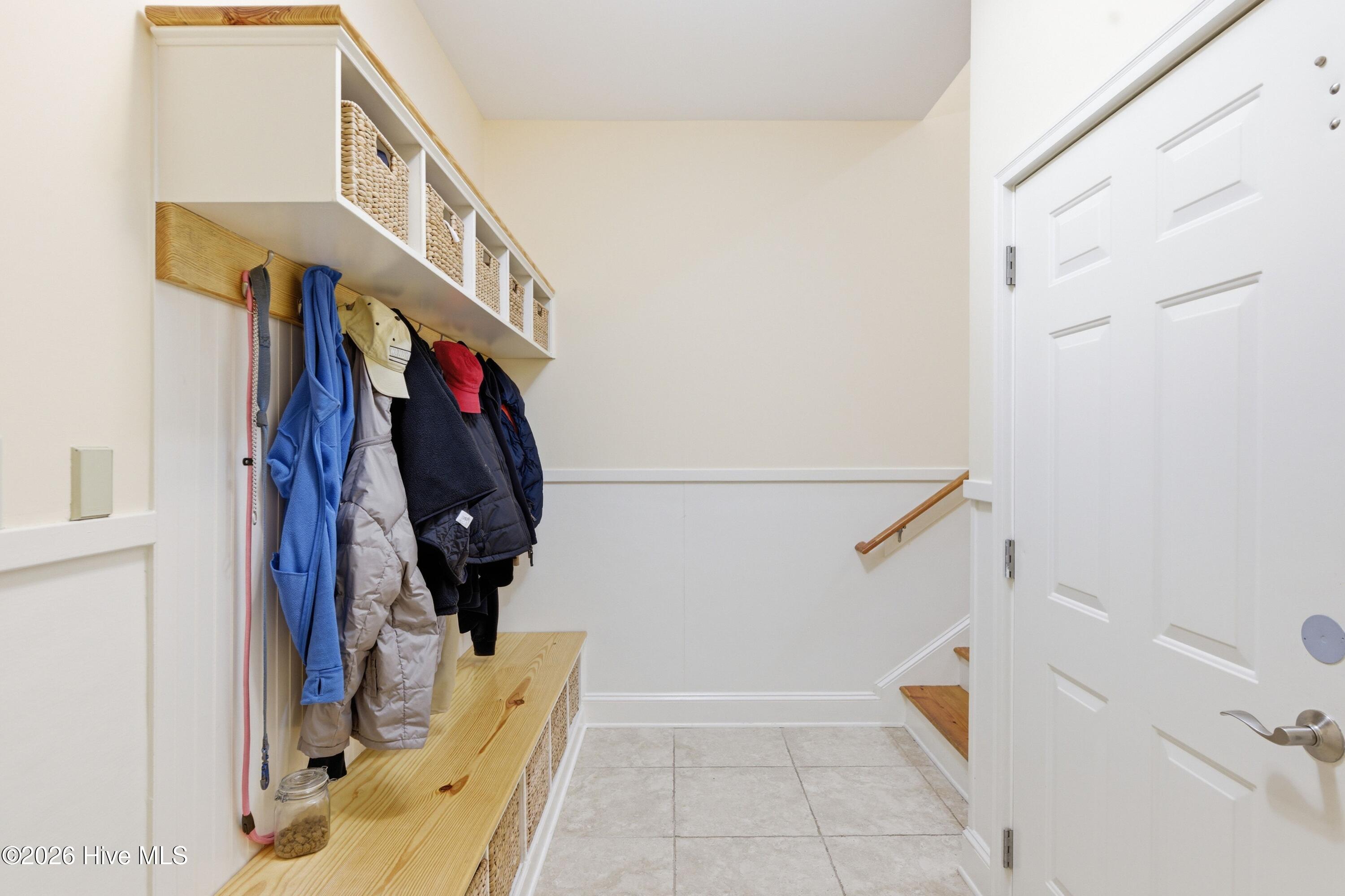 100564058 | Photo 57