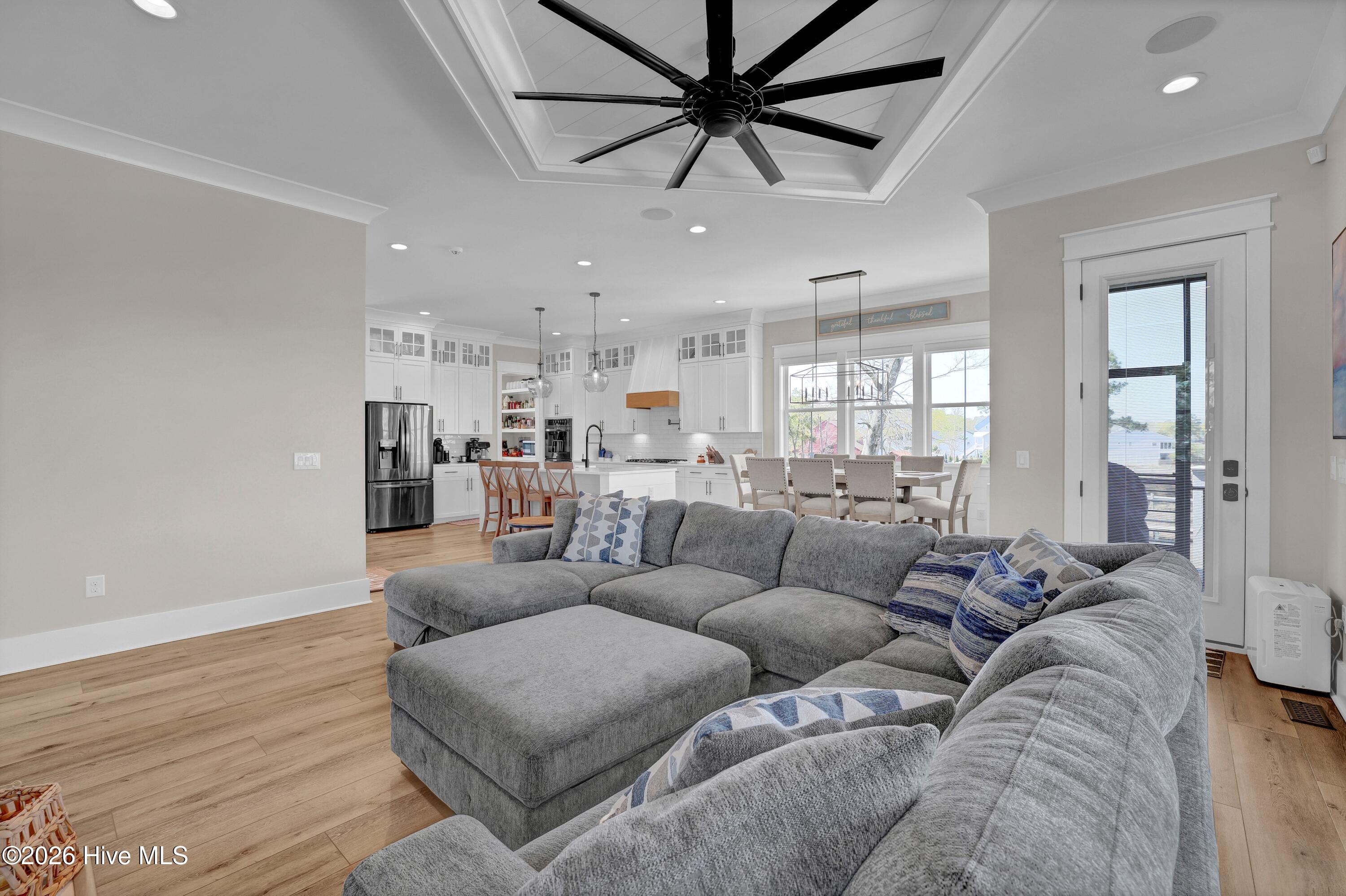 100564139 | Photo 19