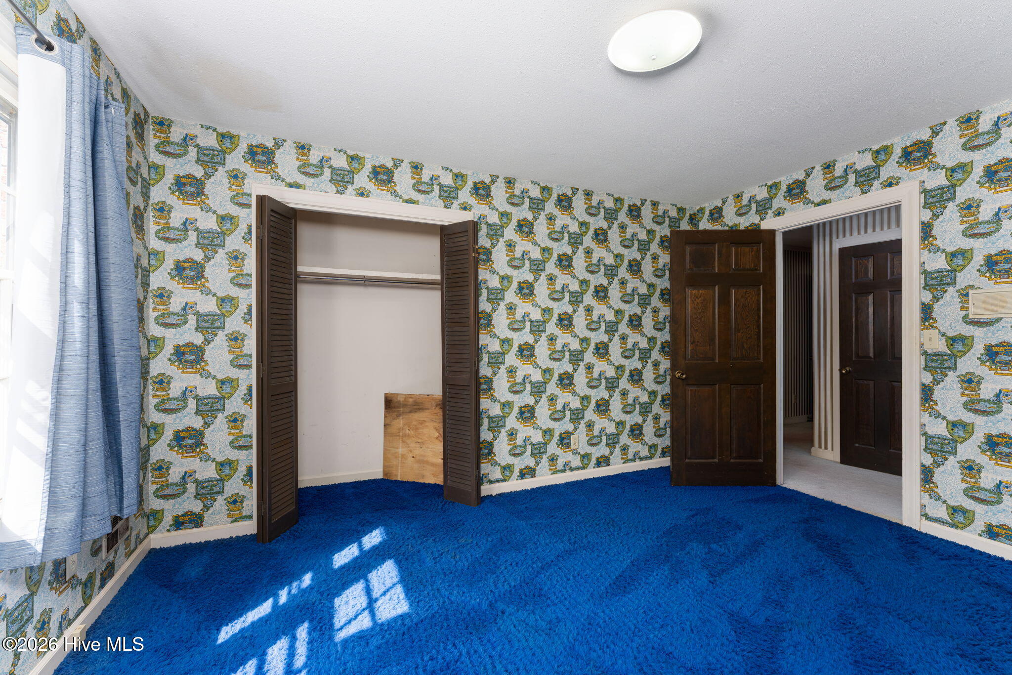 100566368 | Photo 22