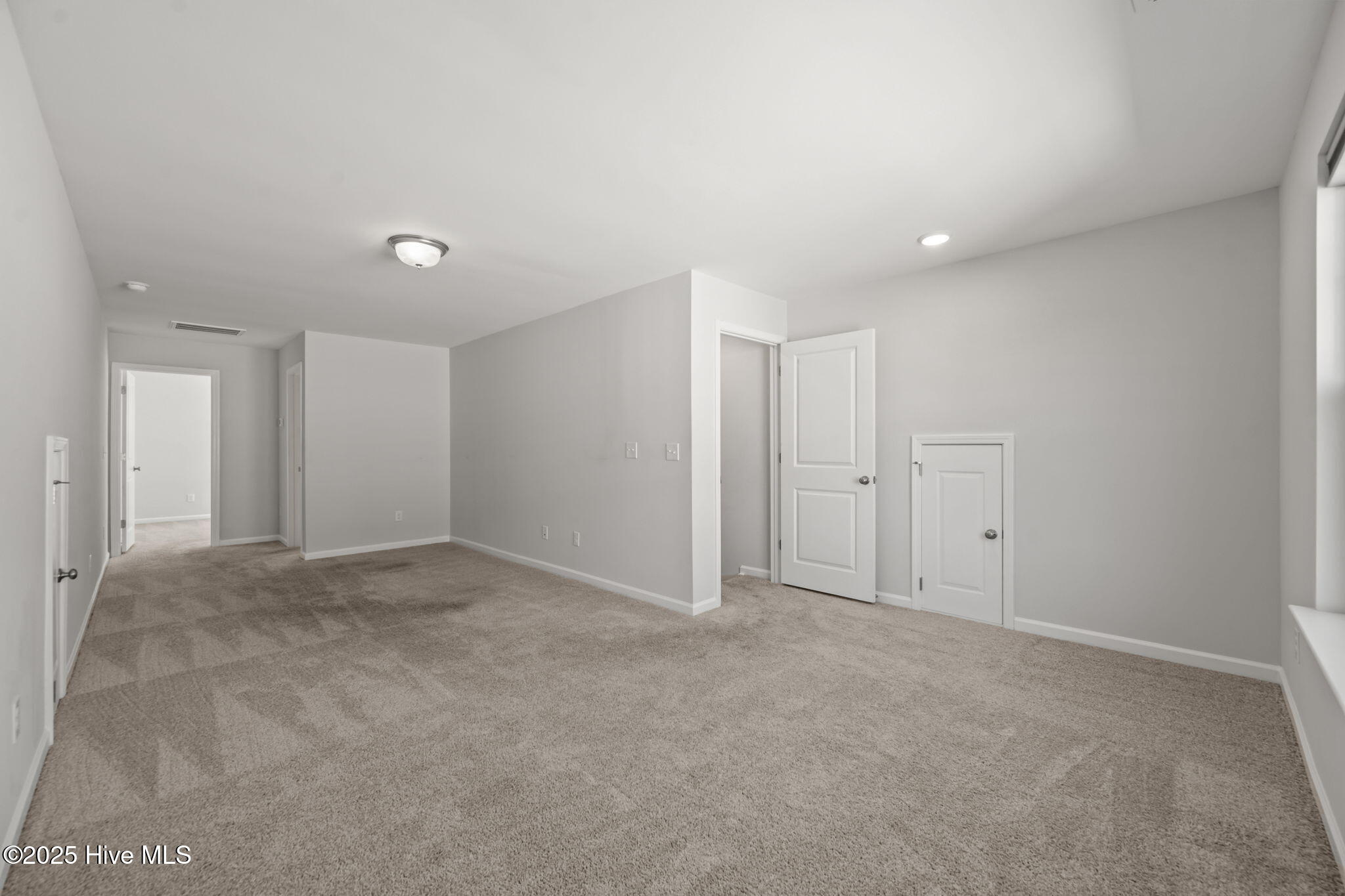 100529774 | Photo 21