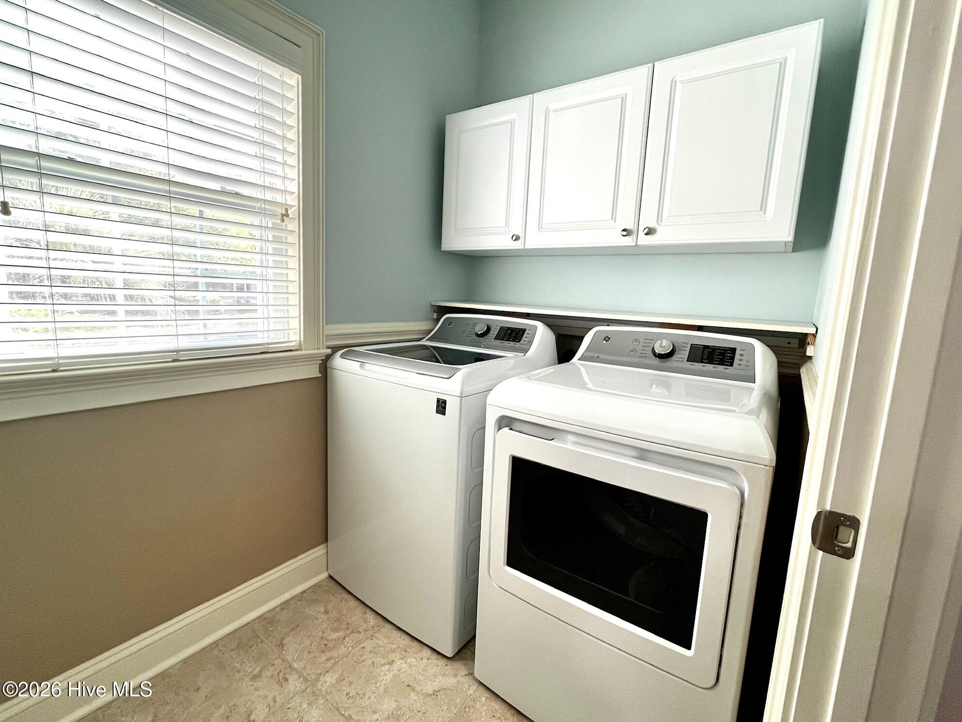 100566129 | Photo 36