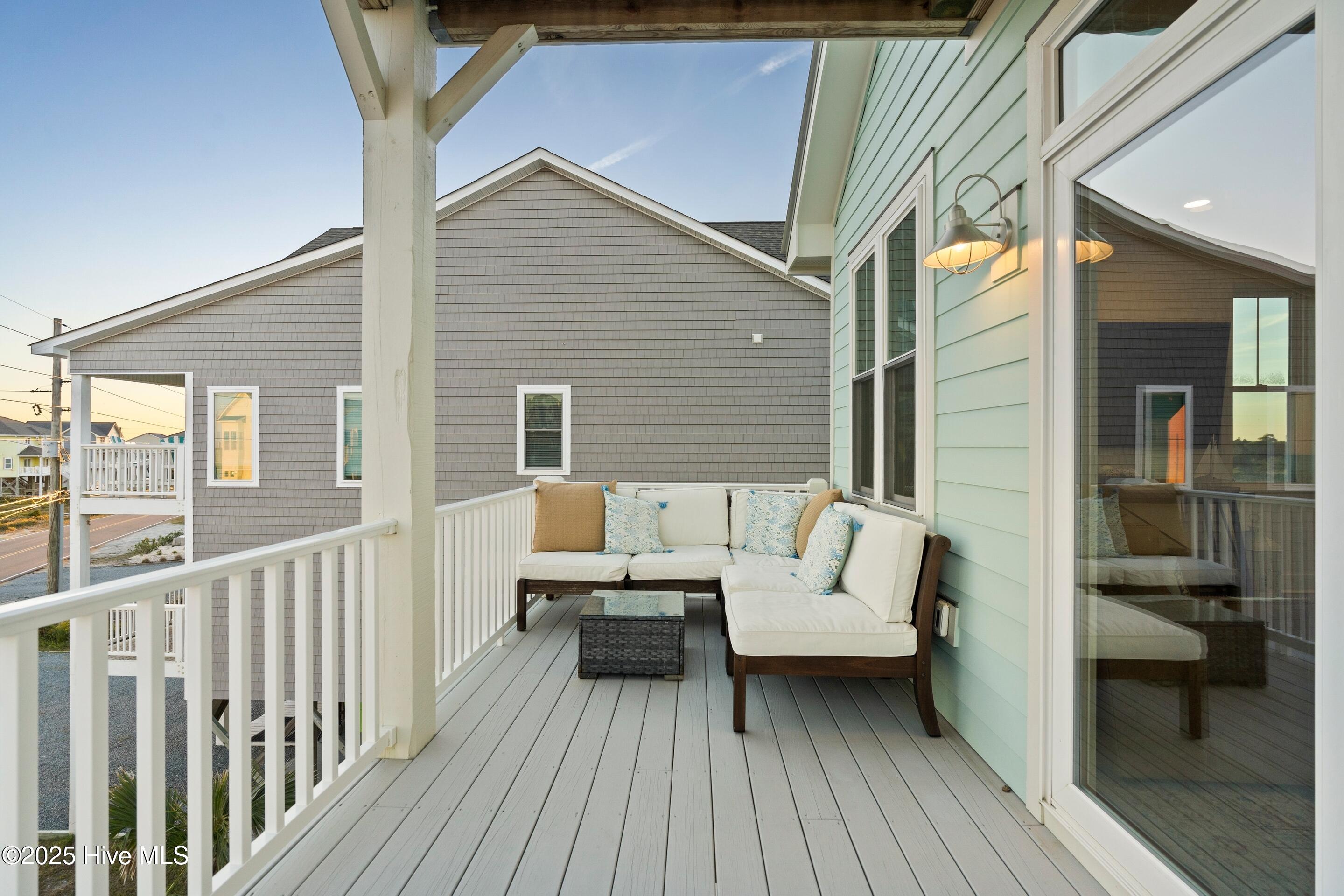 100540590 | Photo 39