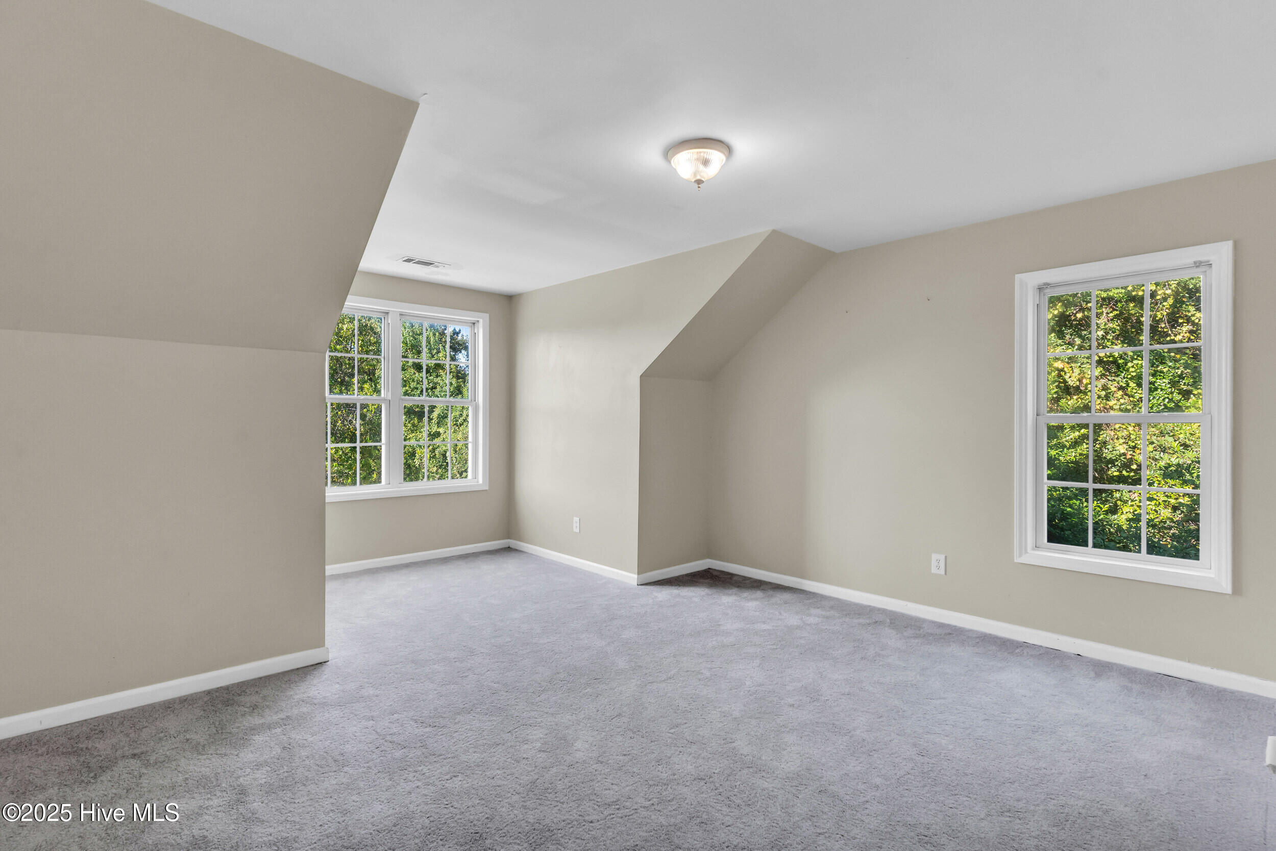 4804 College Road S, Wilmington, NC 28412 – photo 17: Upstairs Primary