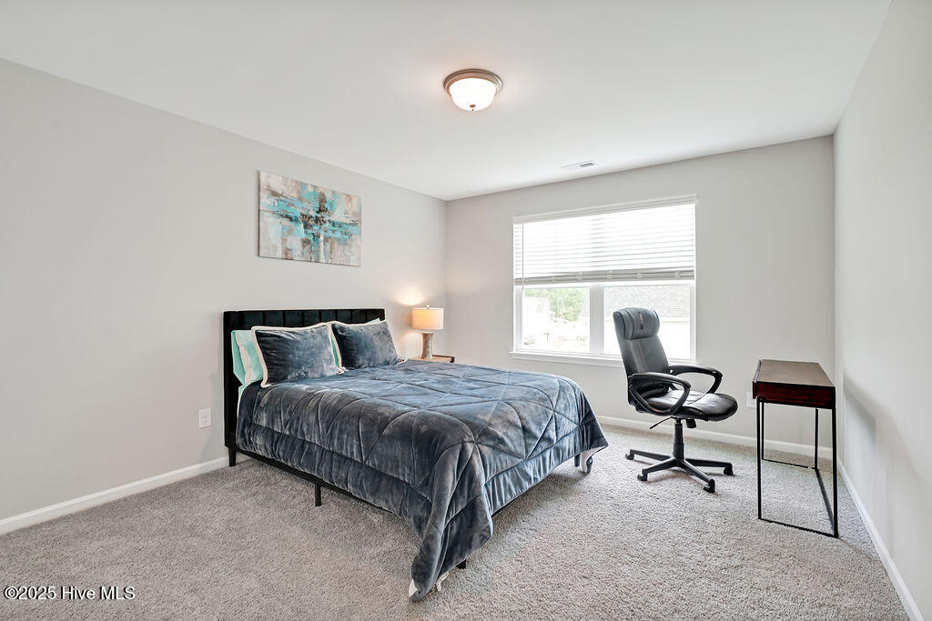 100563599 | Photo 60