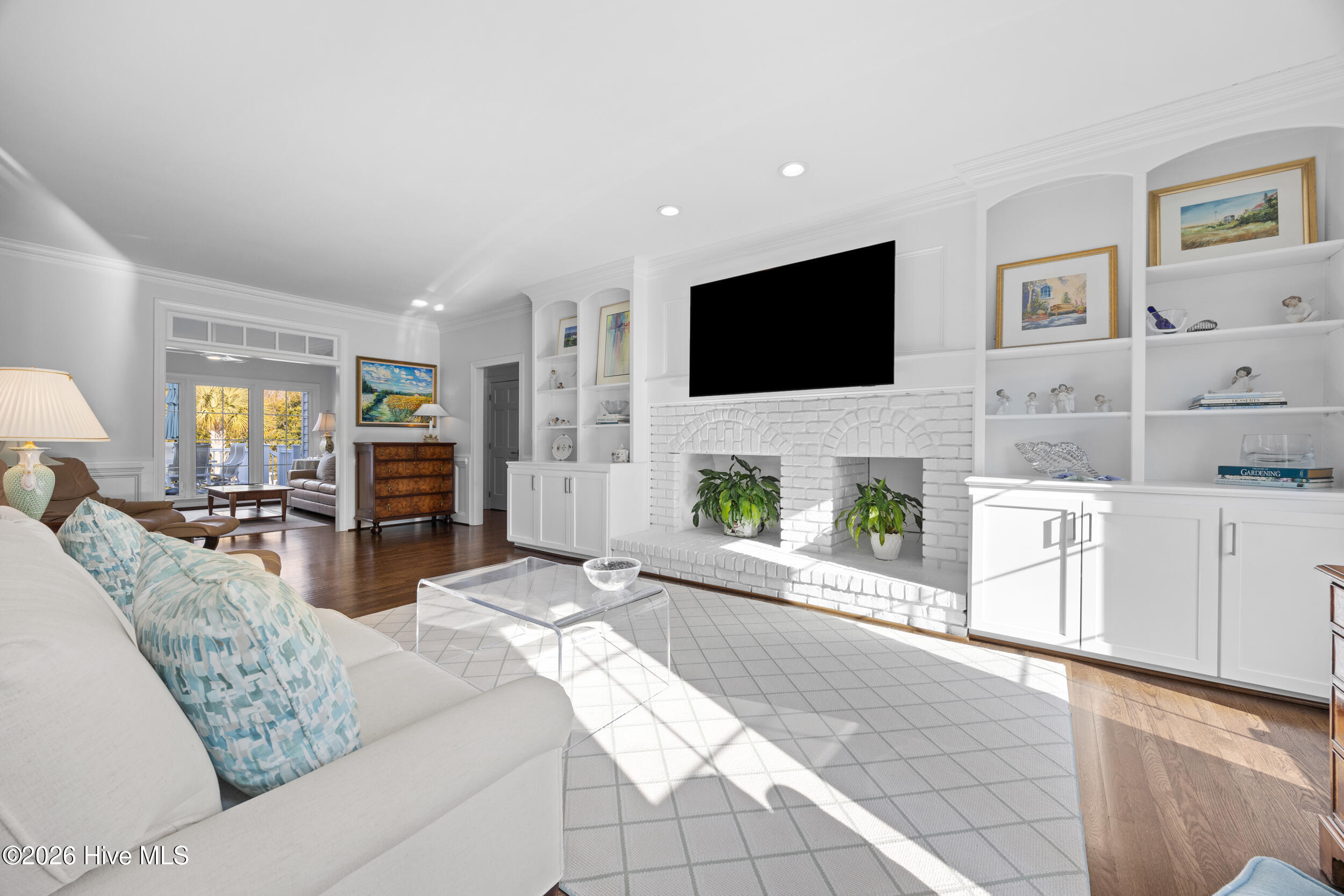 100553782 | Photo 12