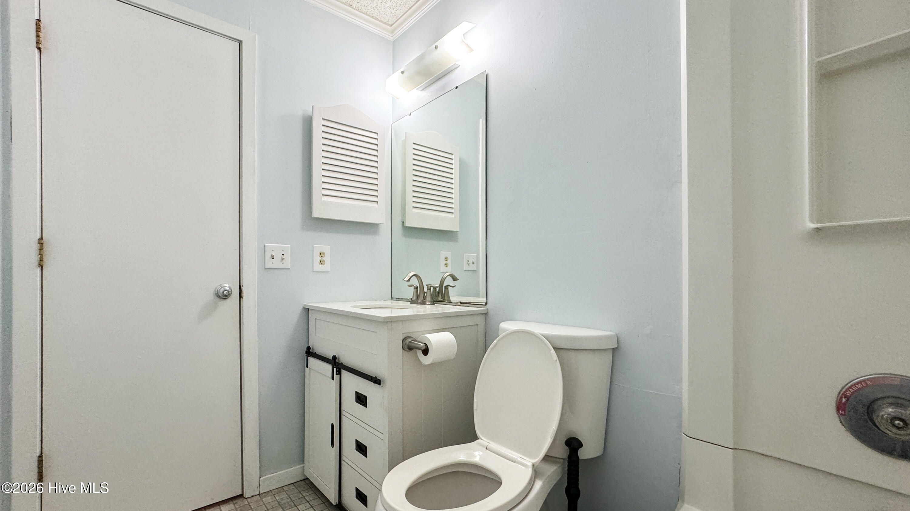 100565099 | Photo 18